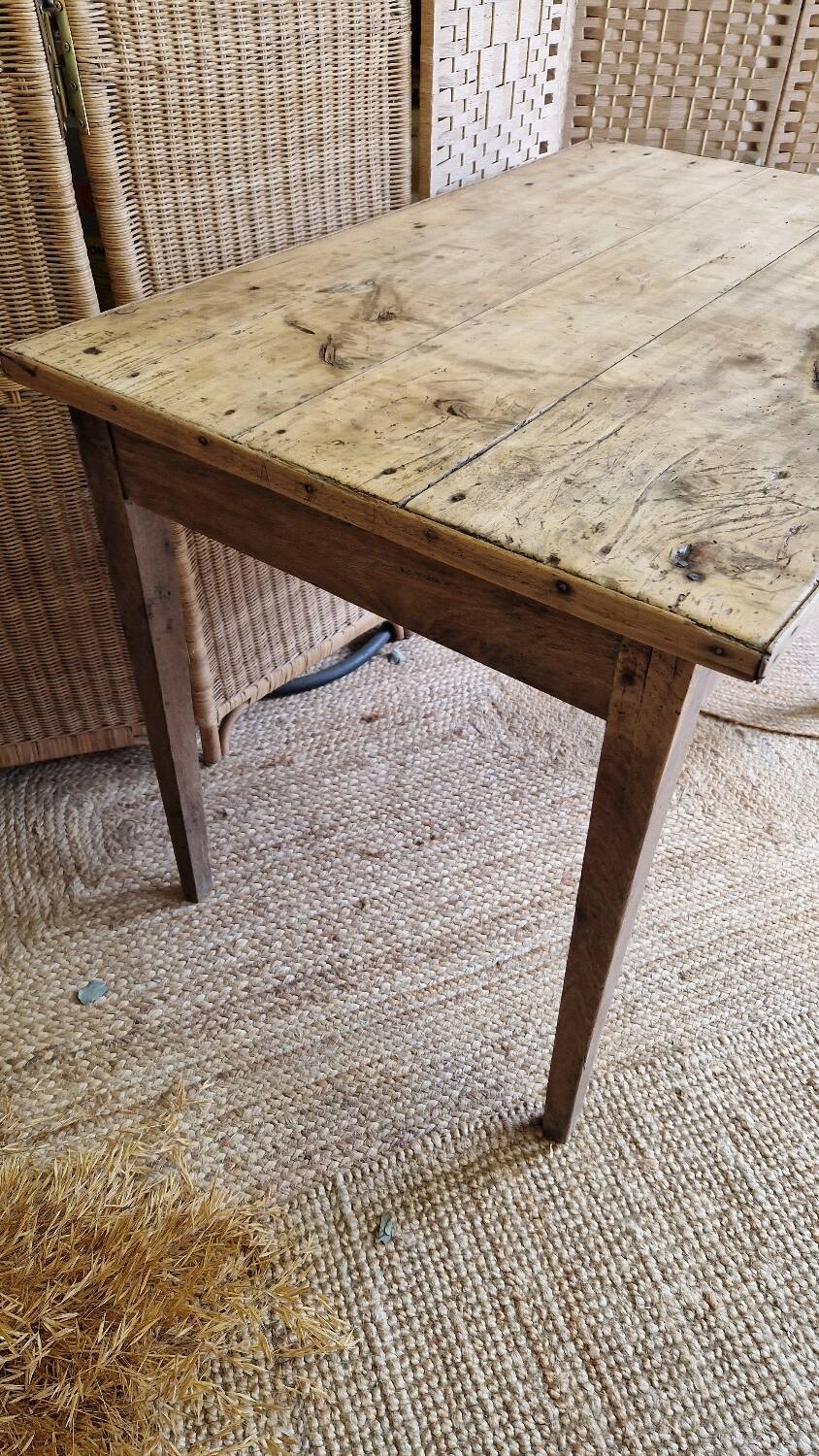 Farmhouse table