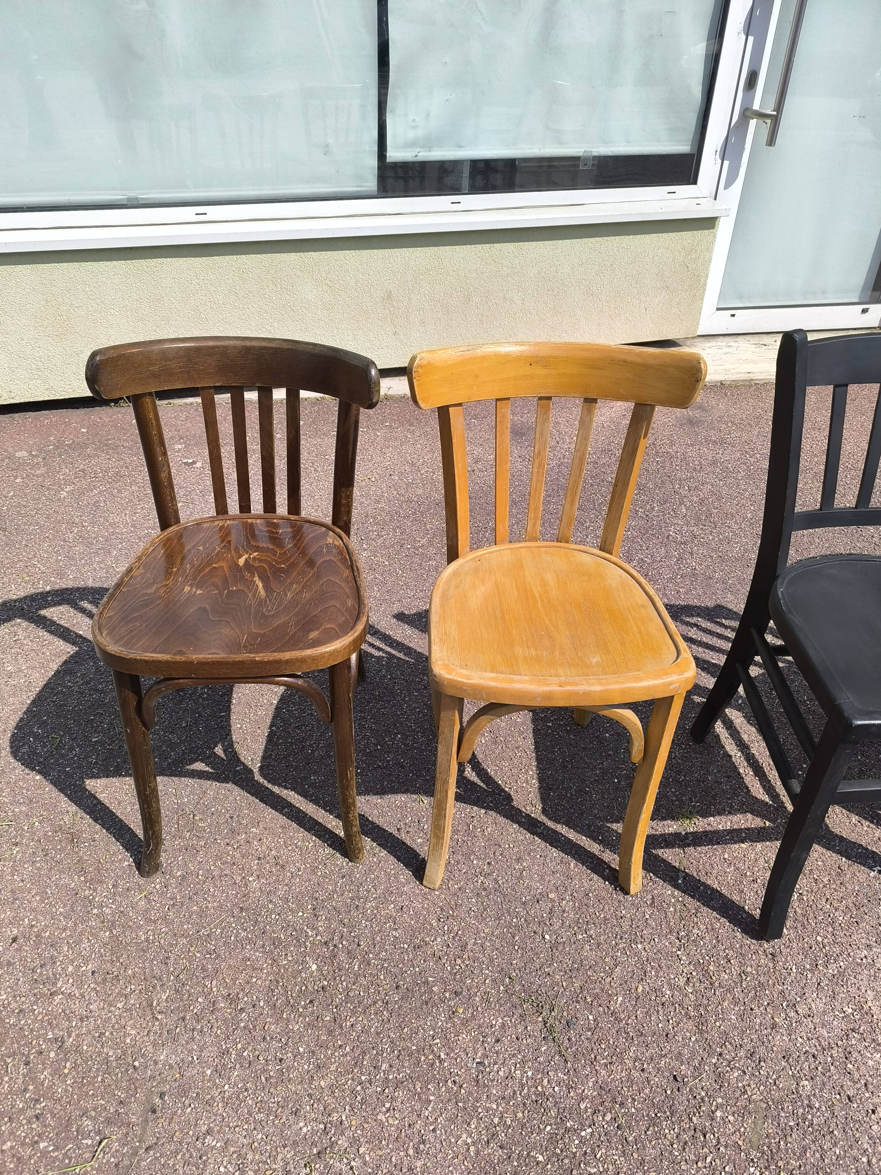 Lot de 6 chaises de bistrot dépareillées bois vintage