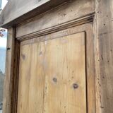 Trading counter central island pine