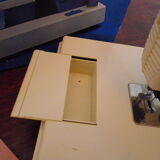 Manual sewing machine - Children's toy - Original box - Ma Cousette, France
