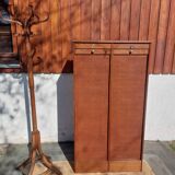 Double curtain filing cabinet
