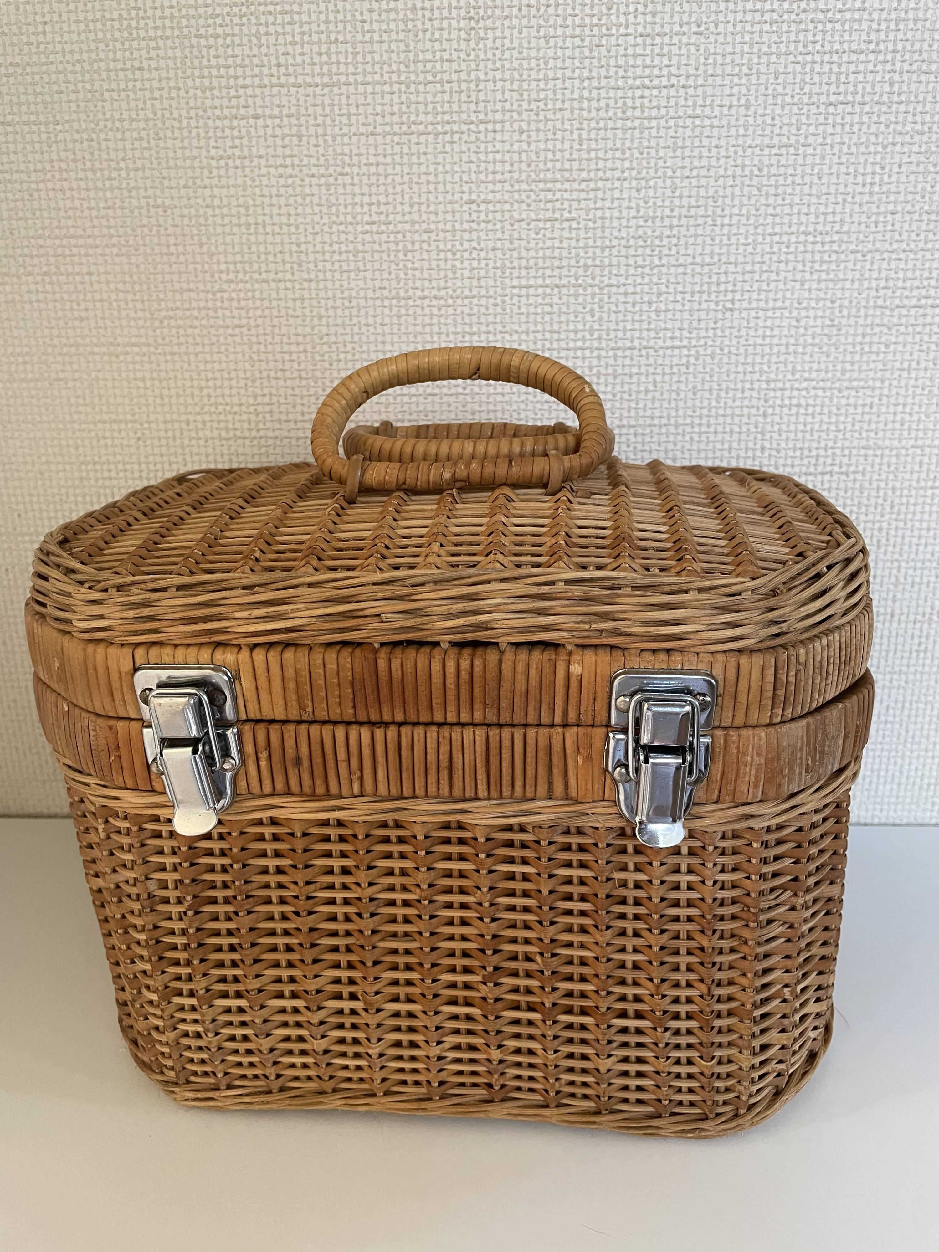 Rattan marrow case