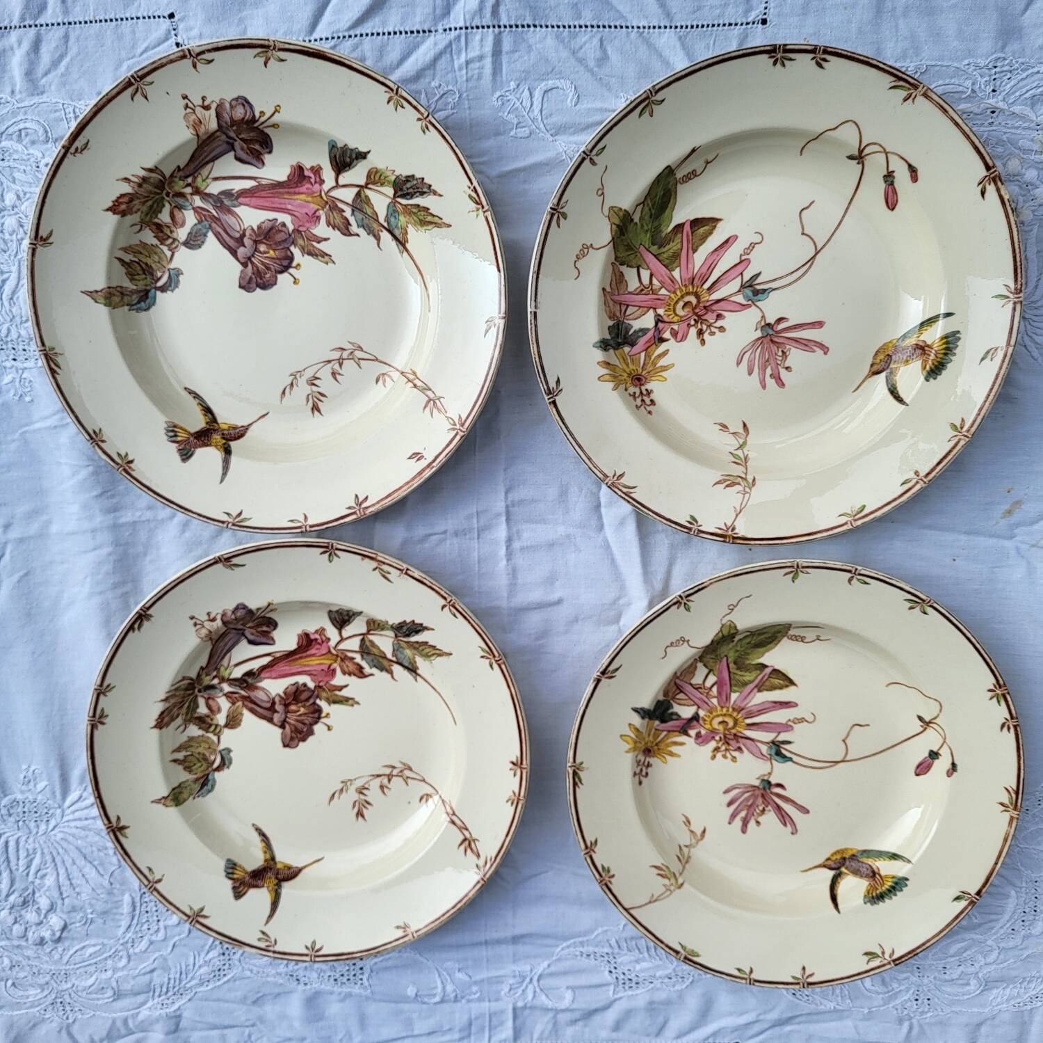 Lot of 4 hummingbird soup plates 1875