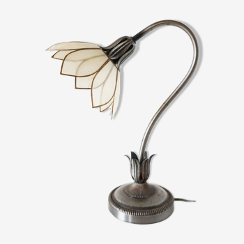 Metal flower lamp and ancient mother-of-pearl