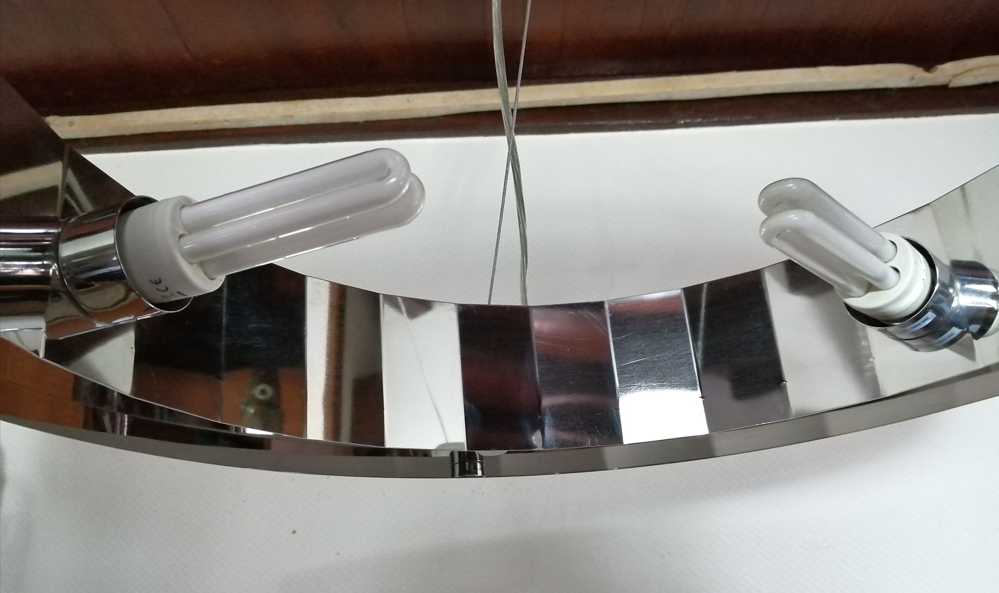 Round pendant light 3 bulbs in chrome metal