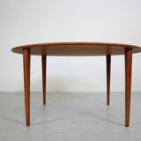 Peter Hvidt& Orla Mølgaard Nielsen Teak Round Coffee Table for France& Son, 1950