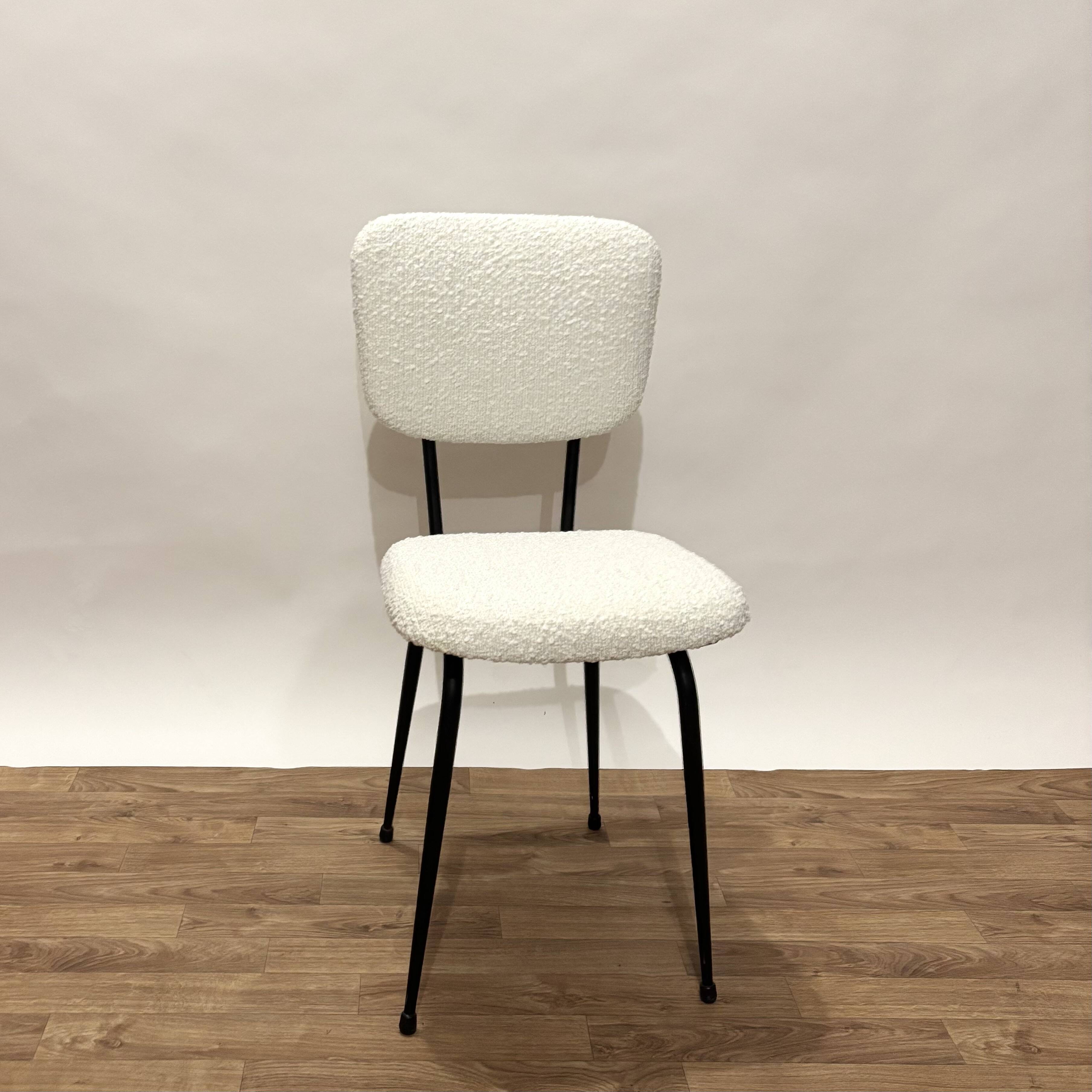 Chaise années 60 retapissée bouclette