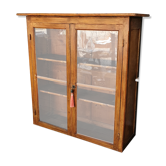 Old showcase