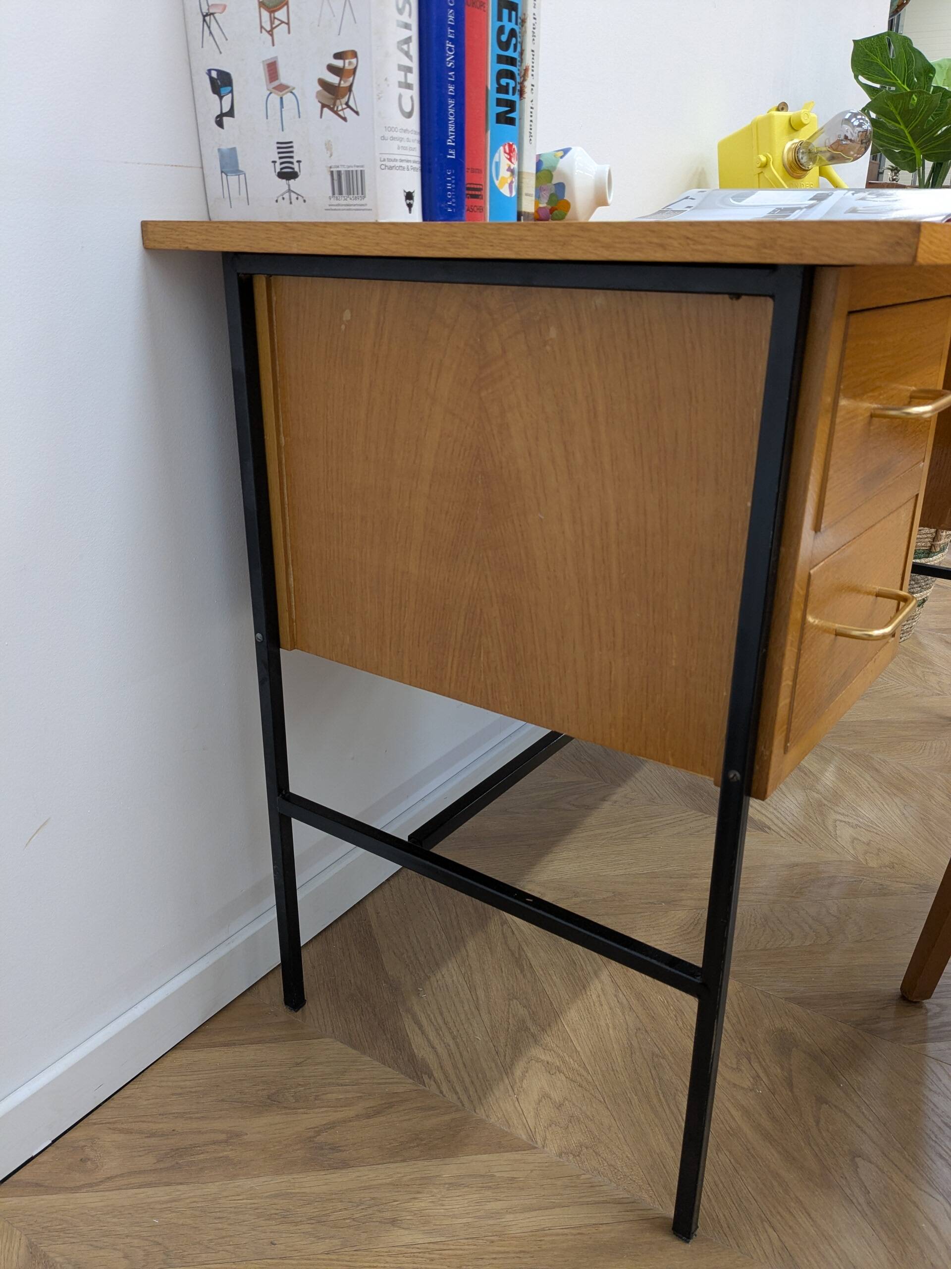 Modernist desk