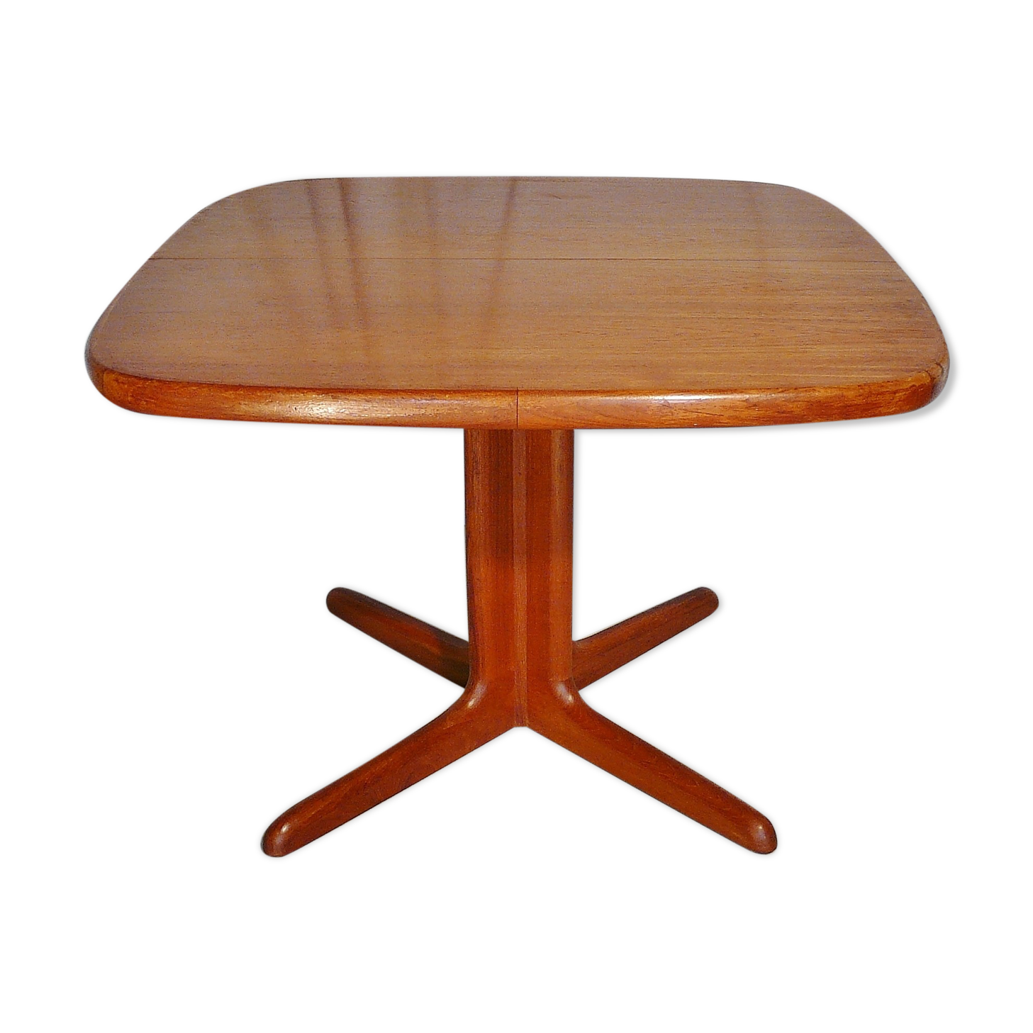 Scandinavian expandable central square table in teak