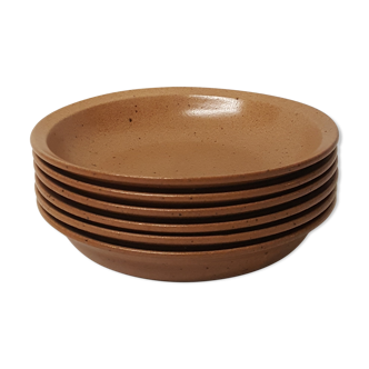 6 hollow plates made of Burgundy sandstone Sarreguemines