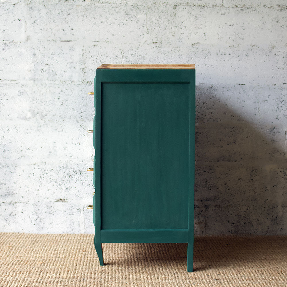 Vintage dresser
