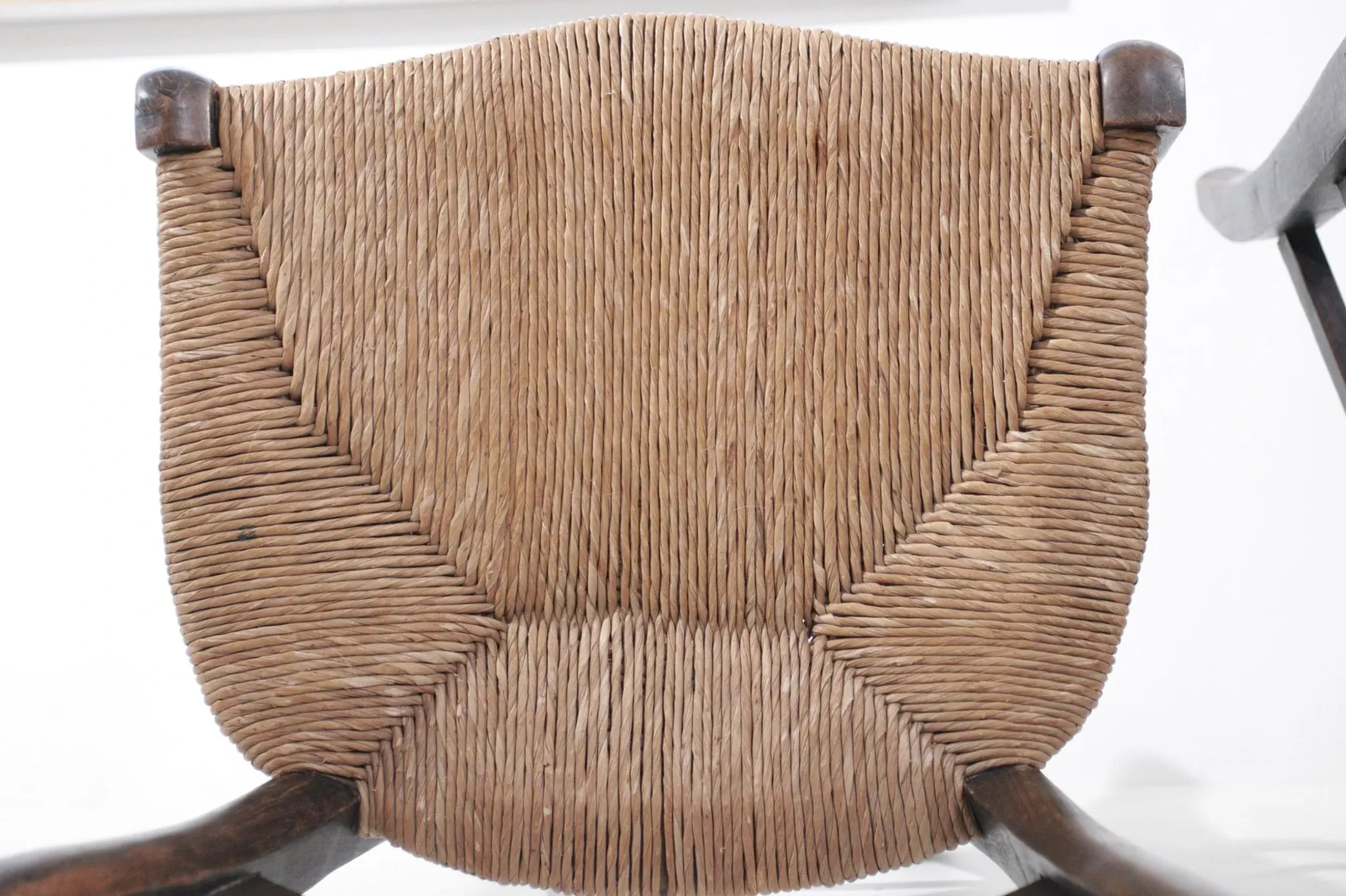 Set of 2 rustic French chairs with rush seats