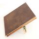 Scoubidou and wood tray
