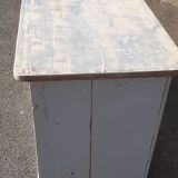 Shop counter