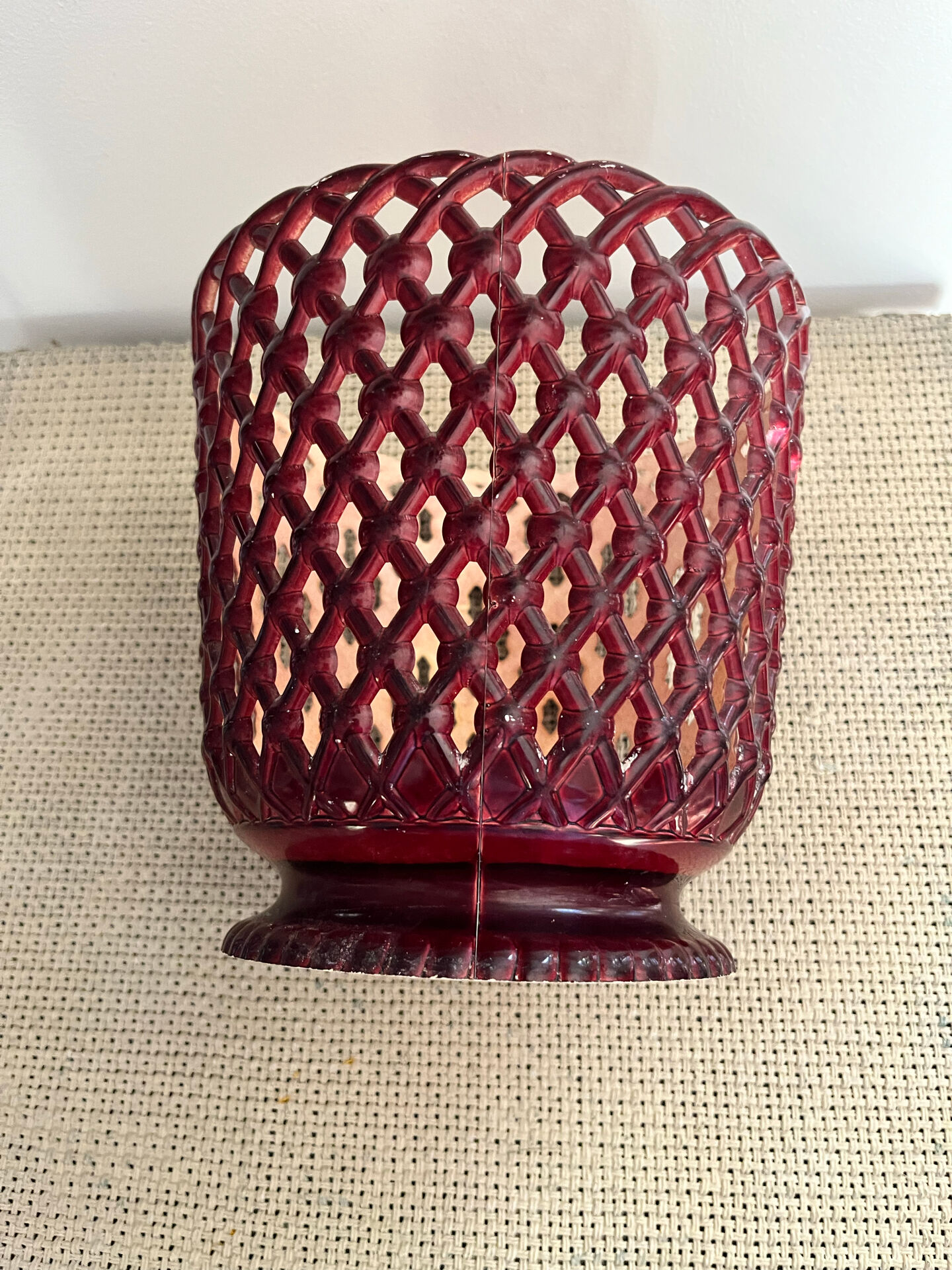 Cache pot en plastique