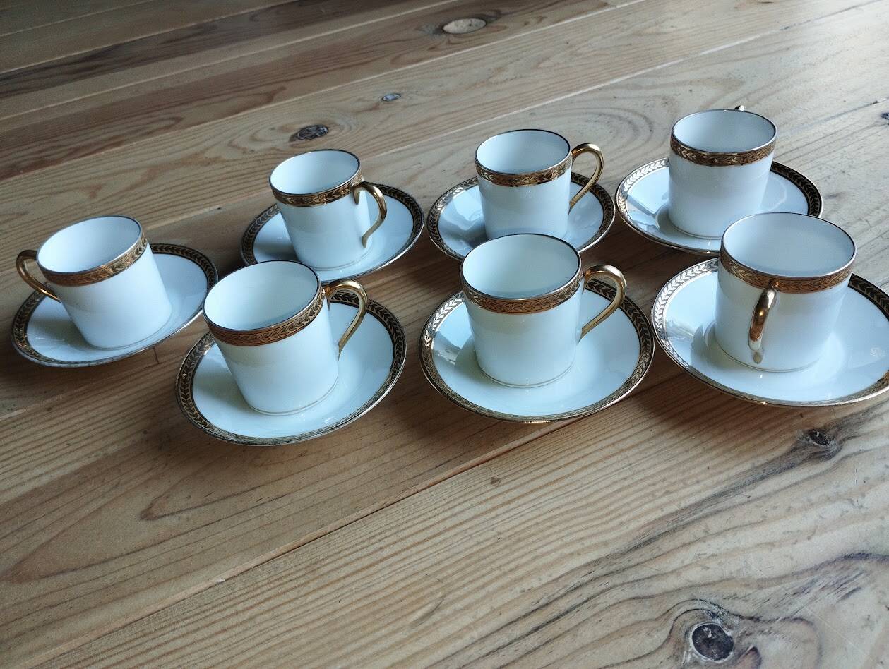 Coffee service for 6 people in Limoges porcelain by Robert Haviland, 1930.