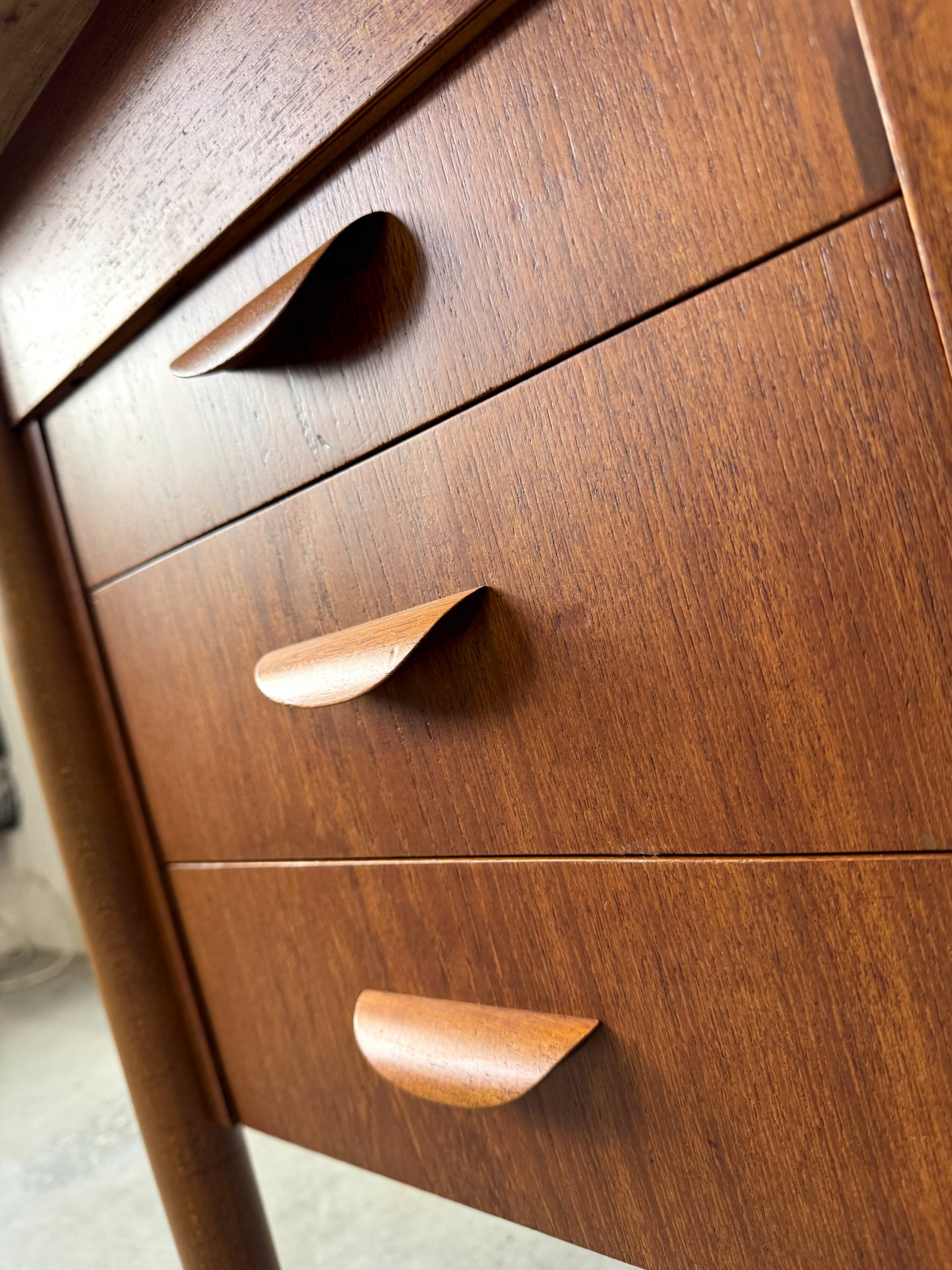 Teak Desk, Denmark 1960s/1970s, Vintage, Mid-C Modern