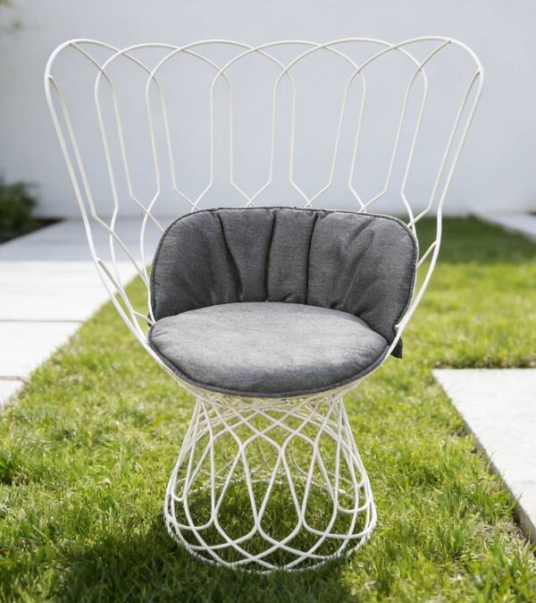 Fauteuil Re-trouvé, Emu