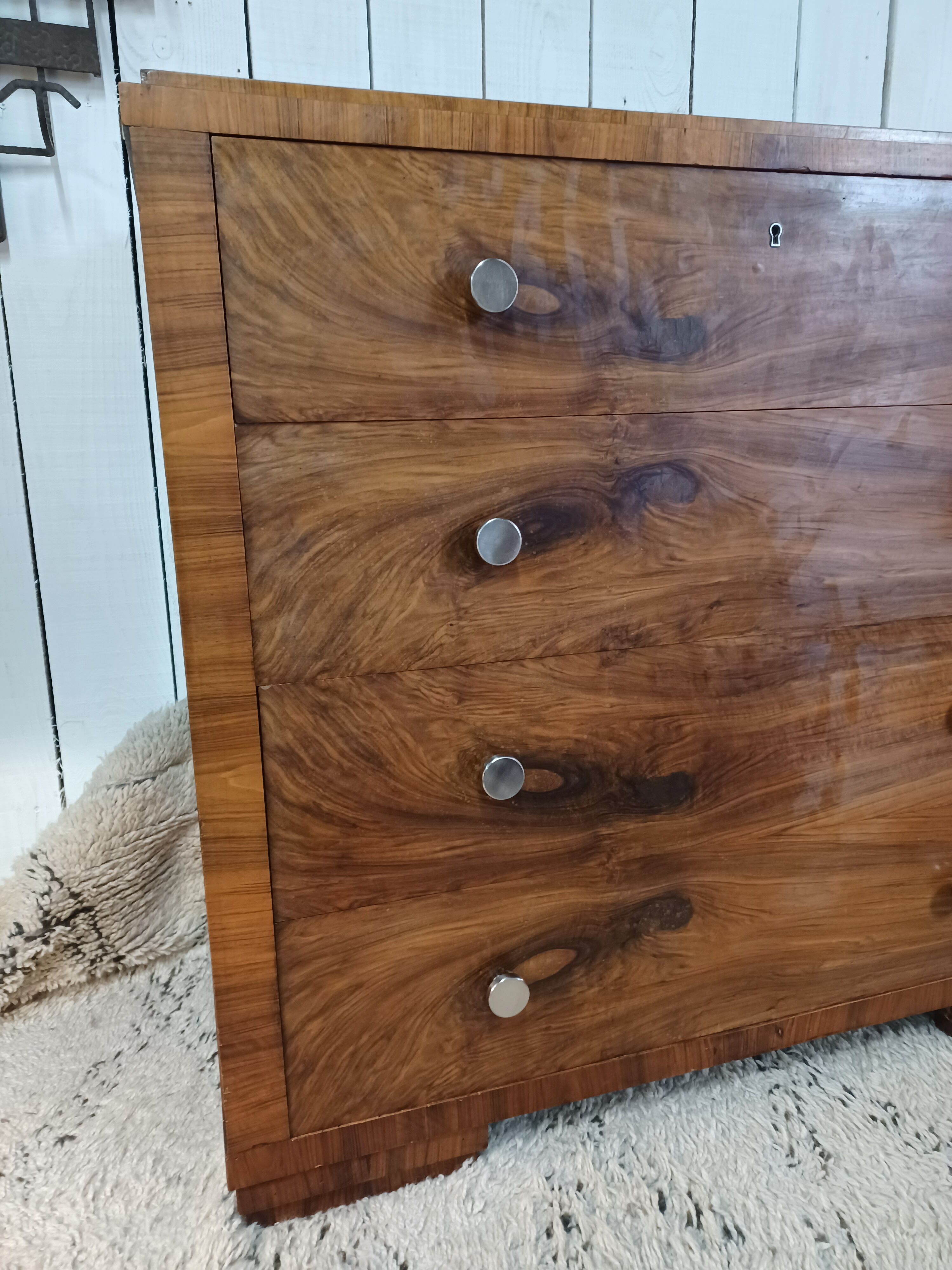 Art Deco chest of drawers
