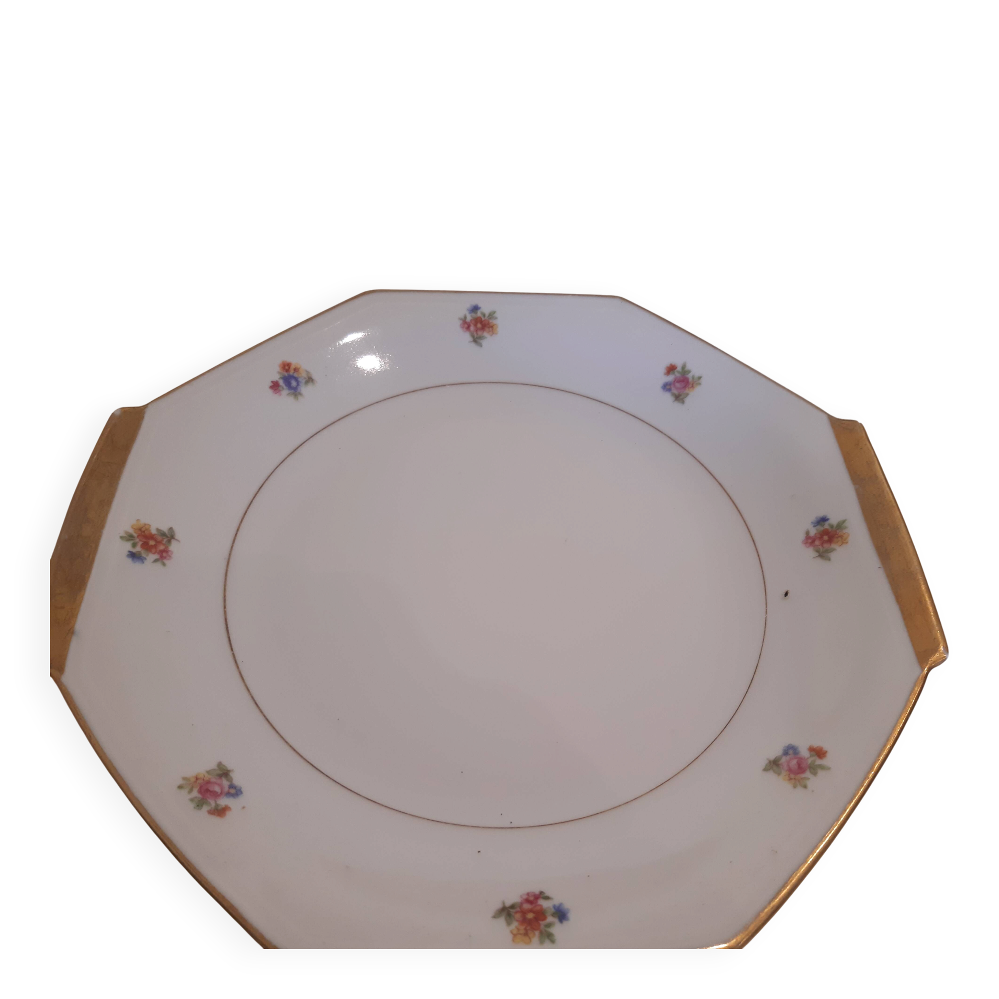 Hexagonal plate Lamotte with a double gold border, decorated with small bouquets.
