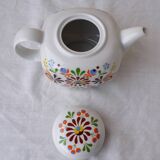 Porcelain teapot kettle