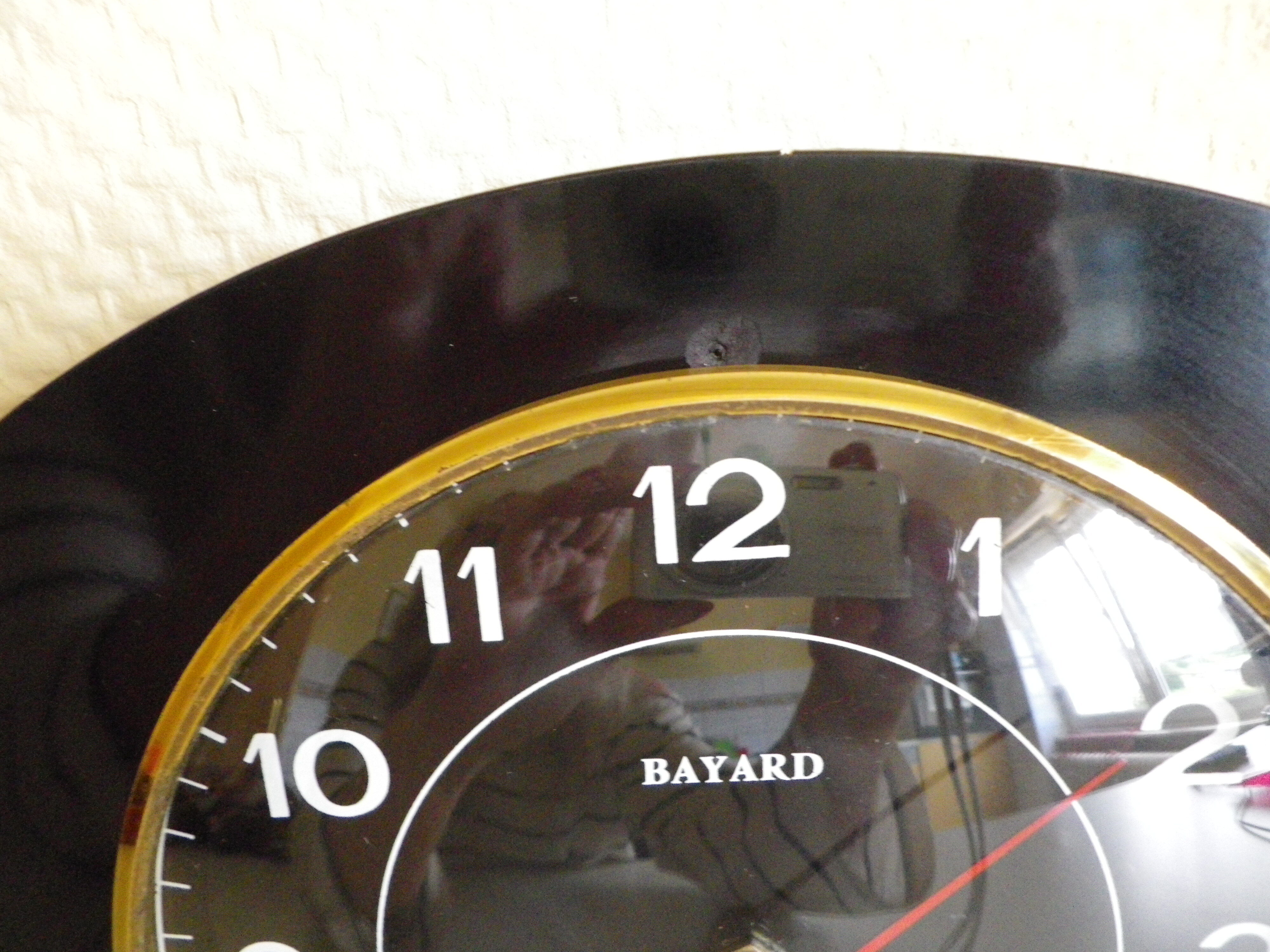 Black bakelite pendulum, bayard brand, 50s