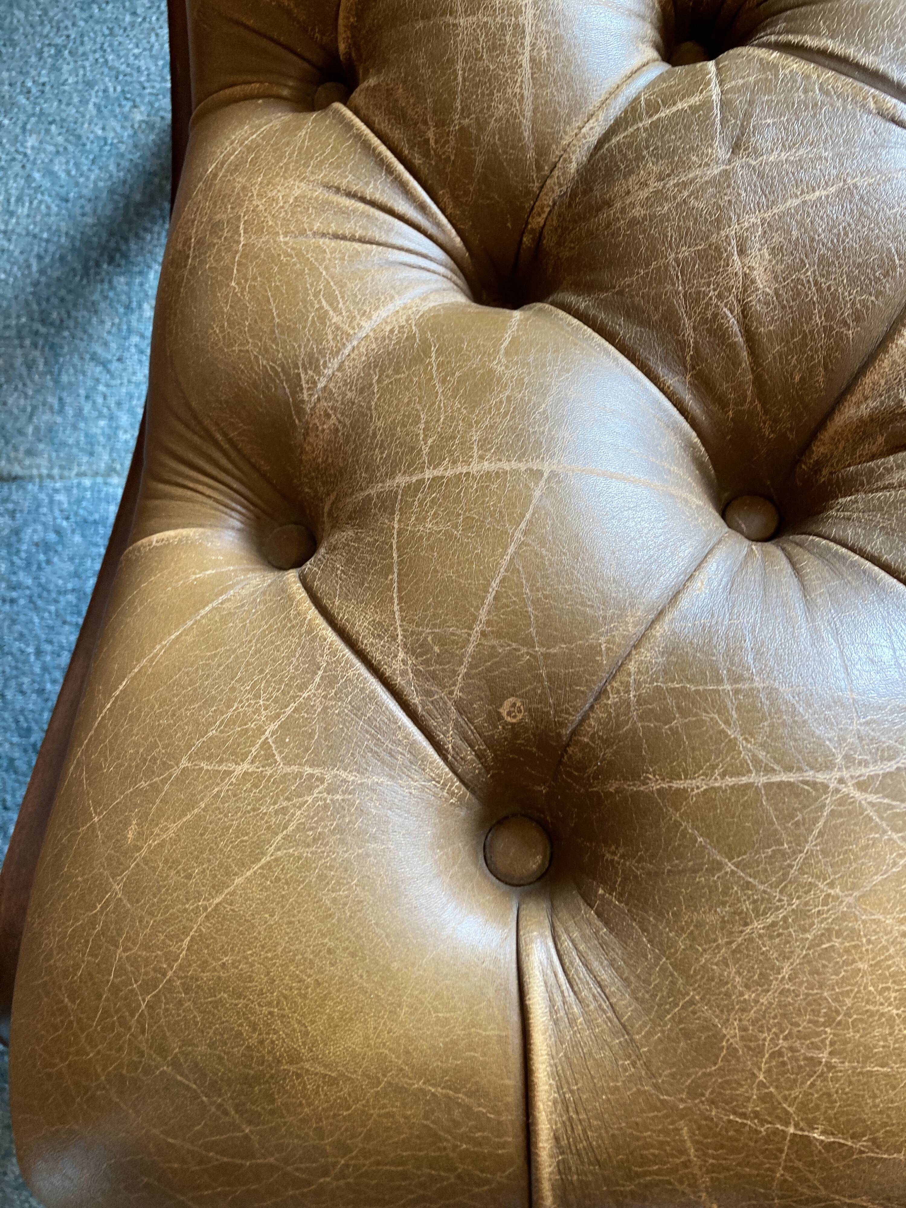 Chesterfield stool