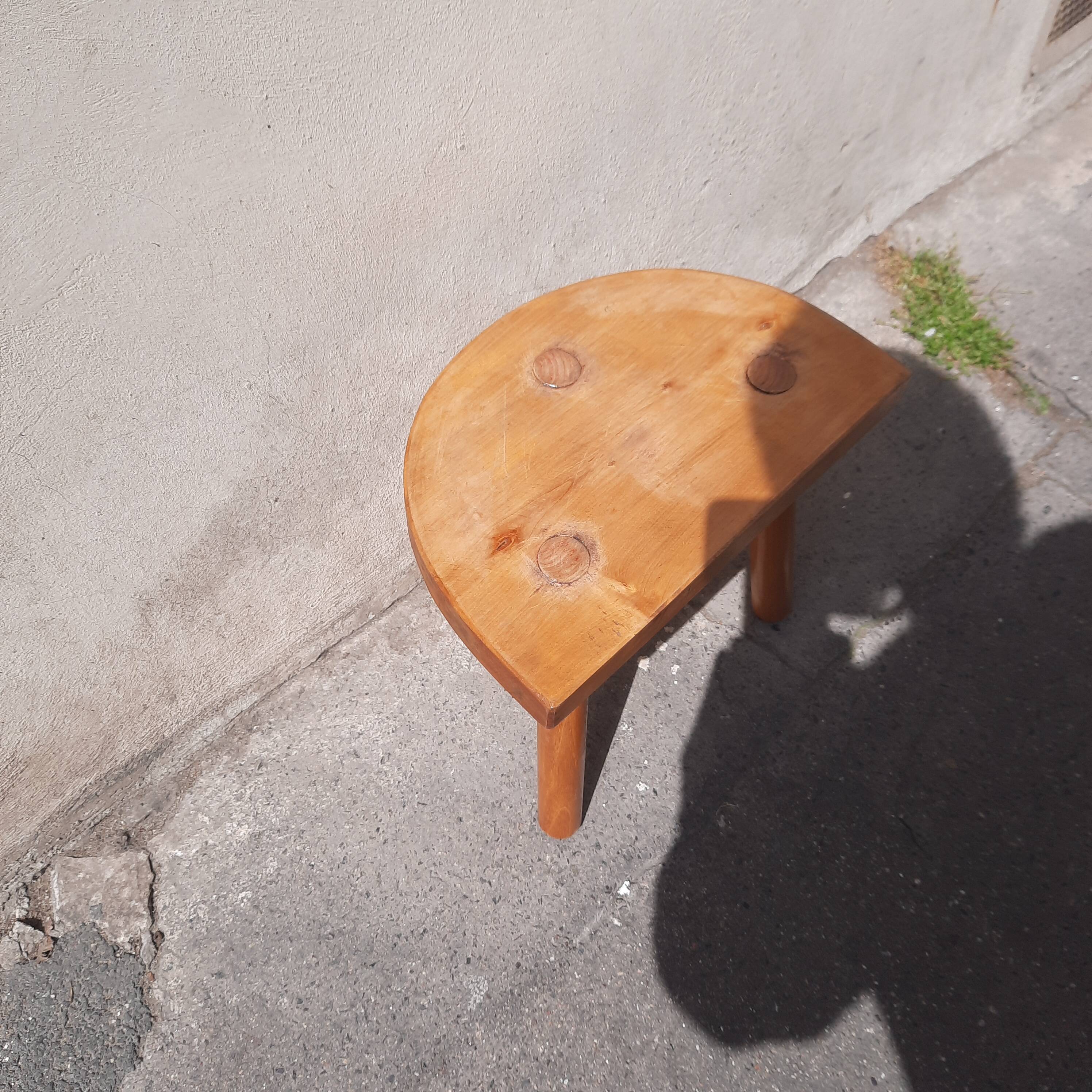 Tripod stool