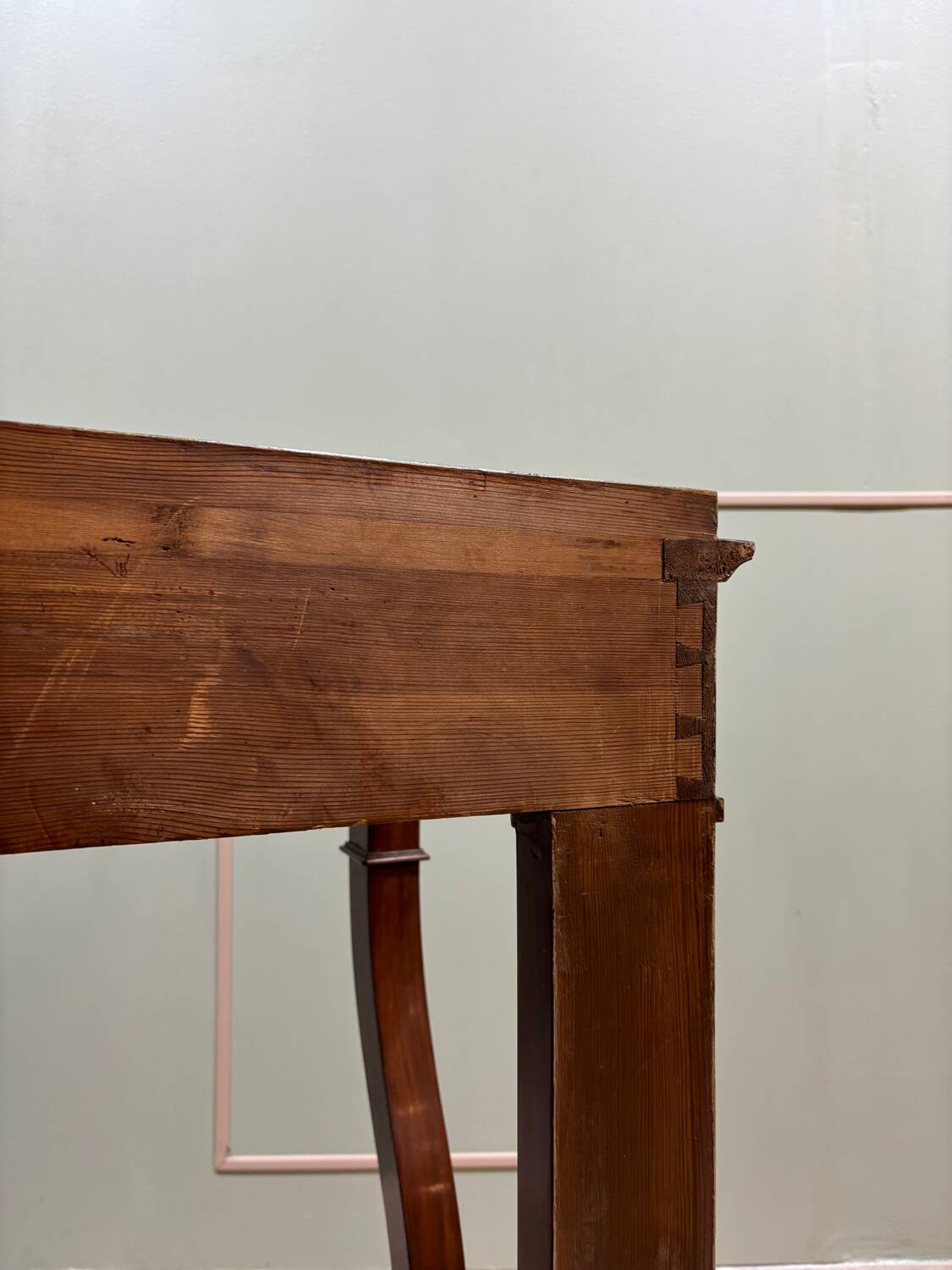 Console in flamed mahogany from empire 19th century