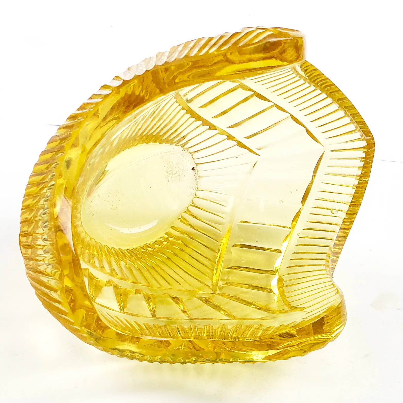 Art Deco jardiniere, lemon crystal, designed by R. Hlousek, Moser, Czechoslovakia, 1930s