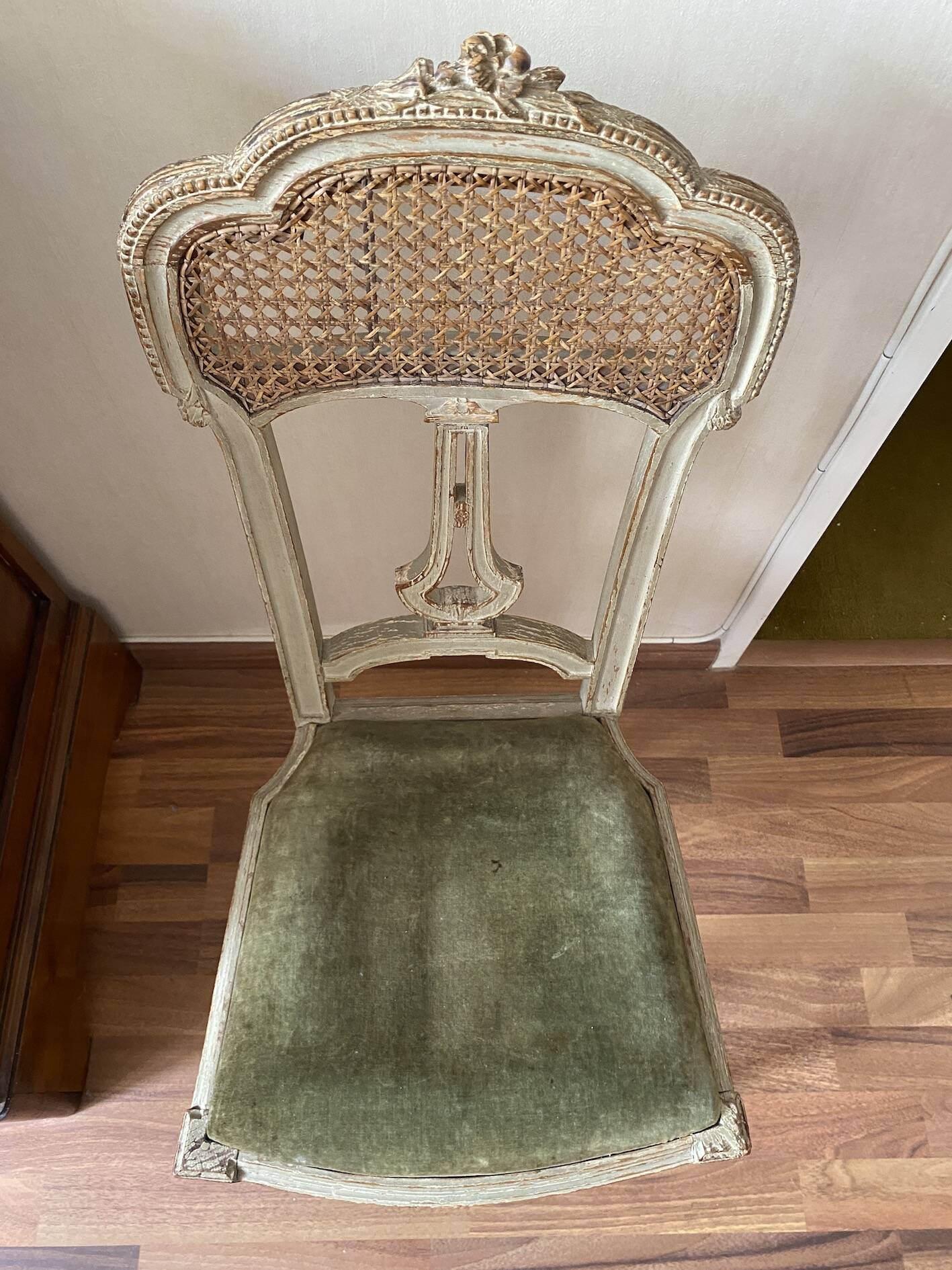 Chaise Style Louis XVI