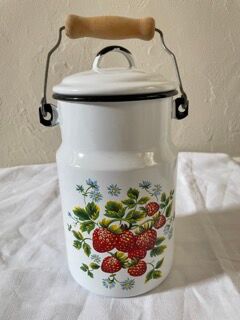 Enamelled milk jar