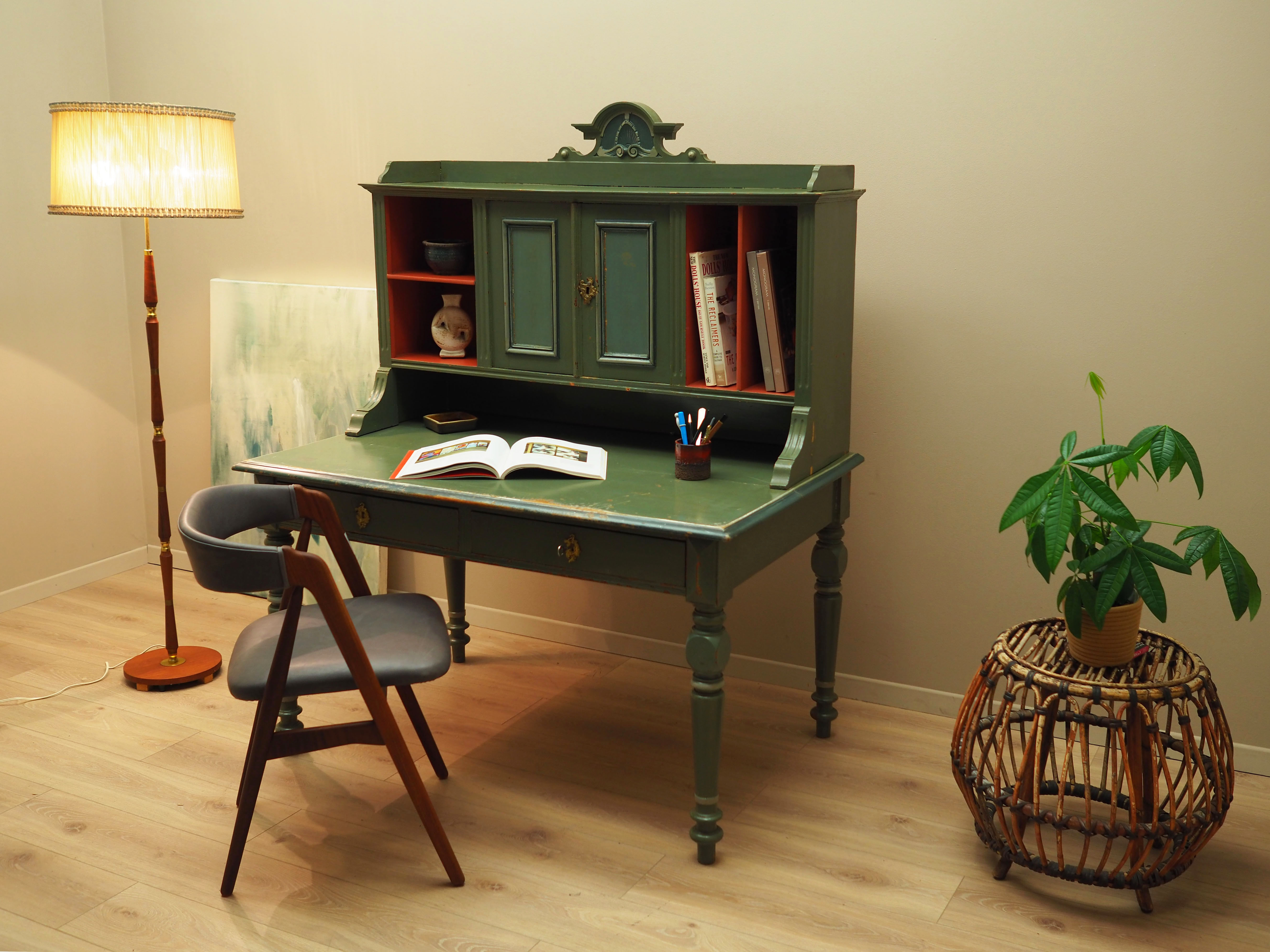 Pine desk, Danish design, 1950s, production: Denmark