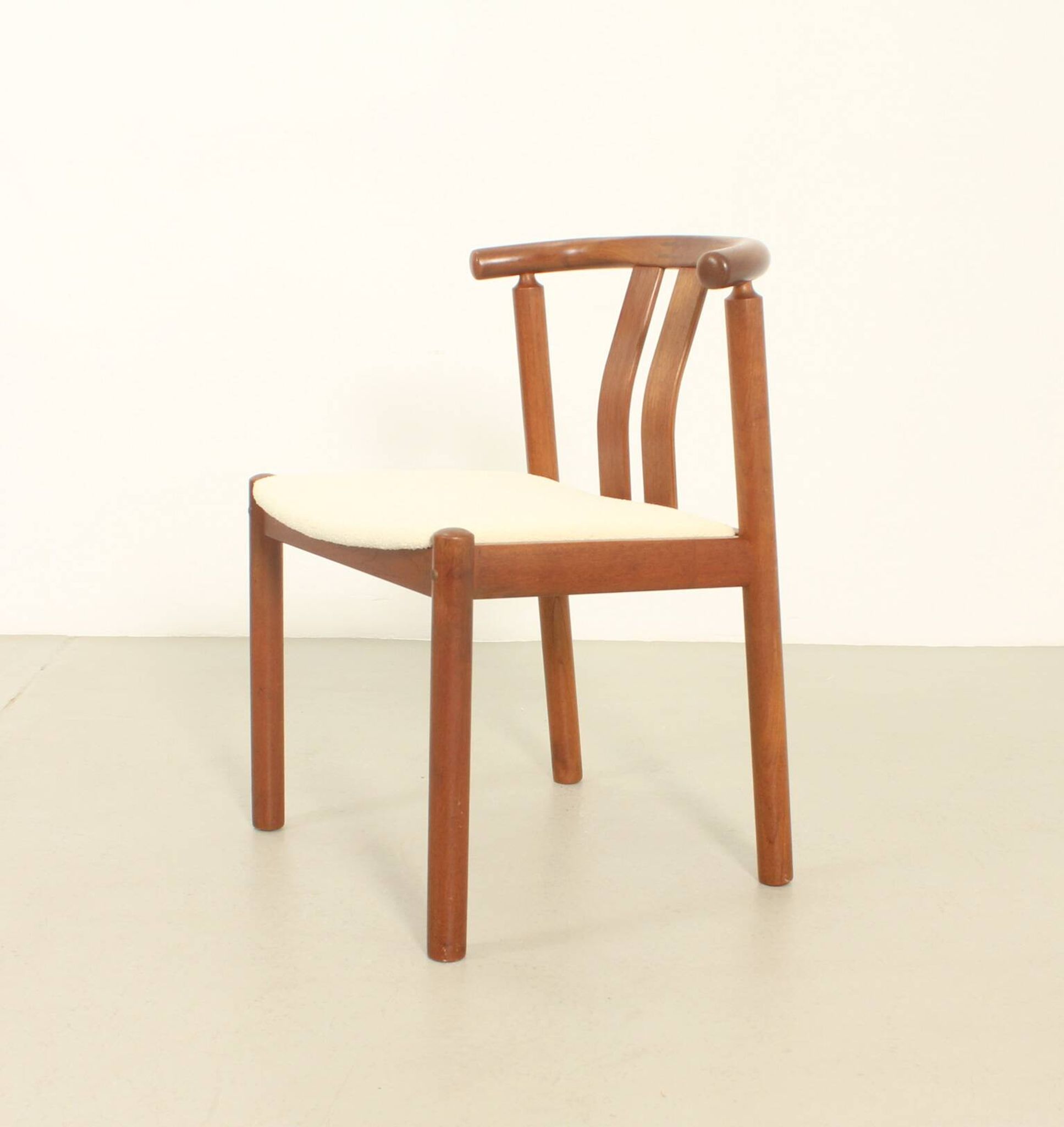Six teak chairs by Hans J. Frydendal, Denmark 1970