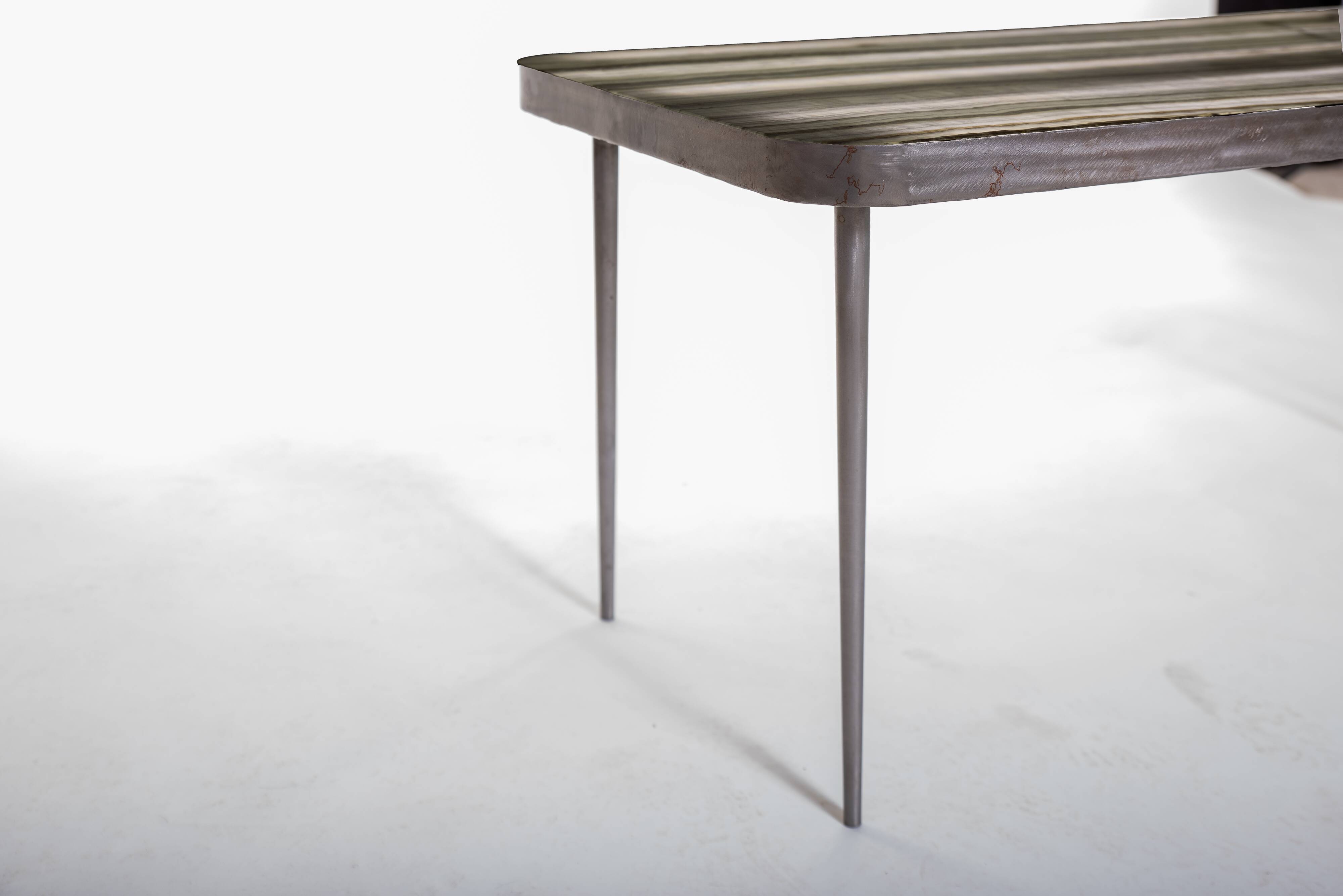 Dona onyx table