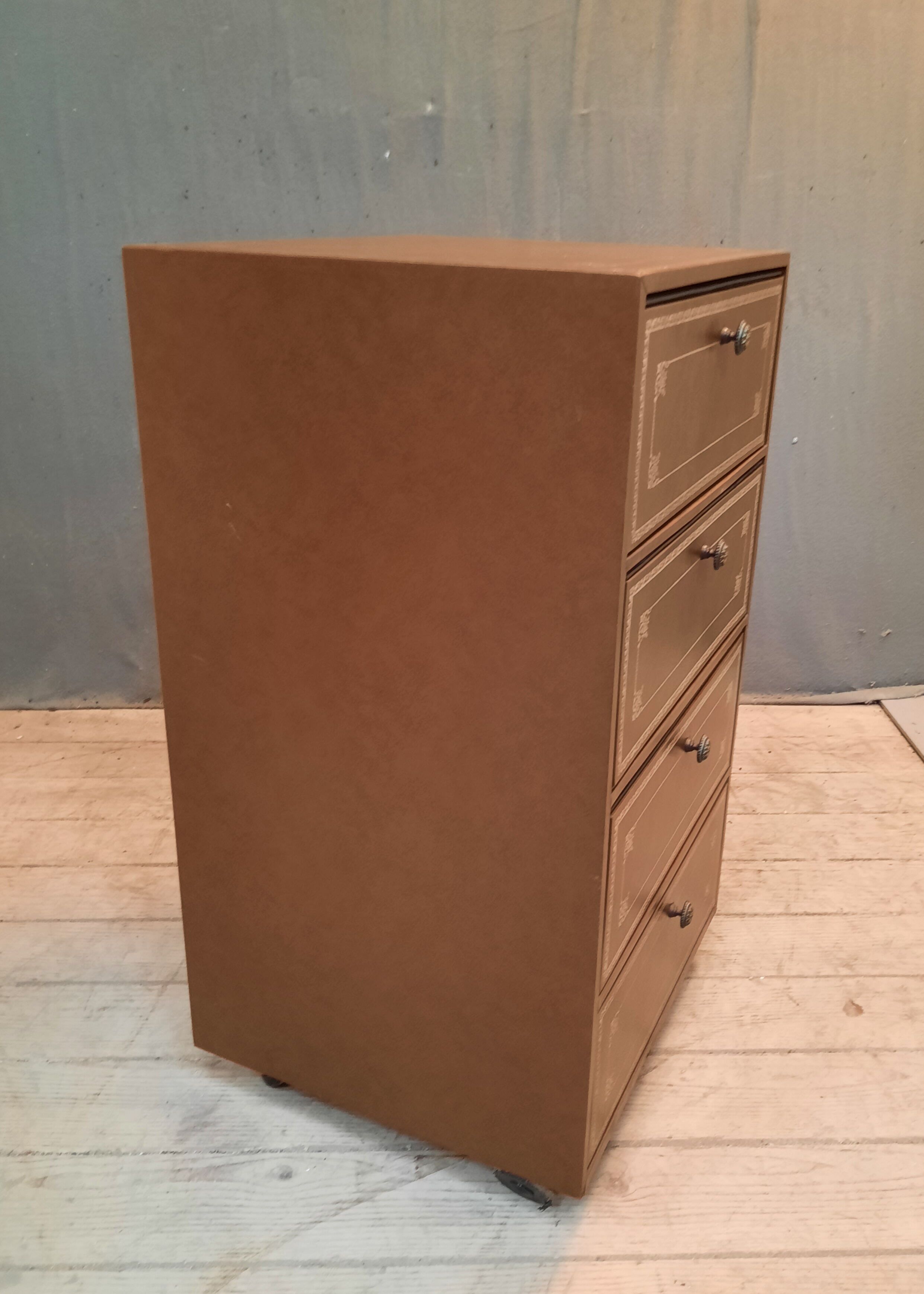 Leather cardboard maker