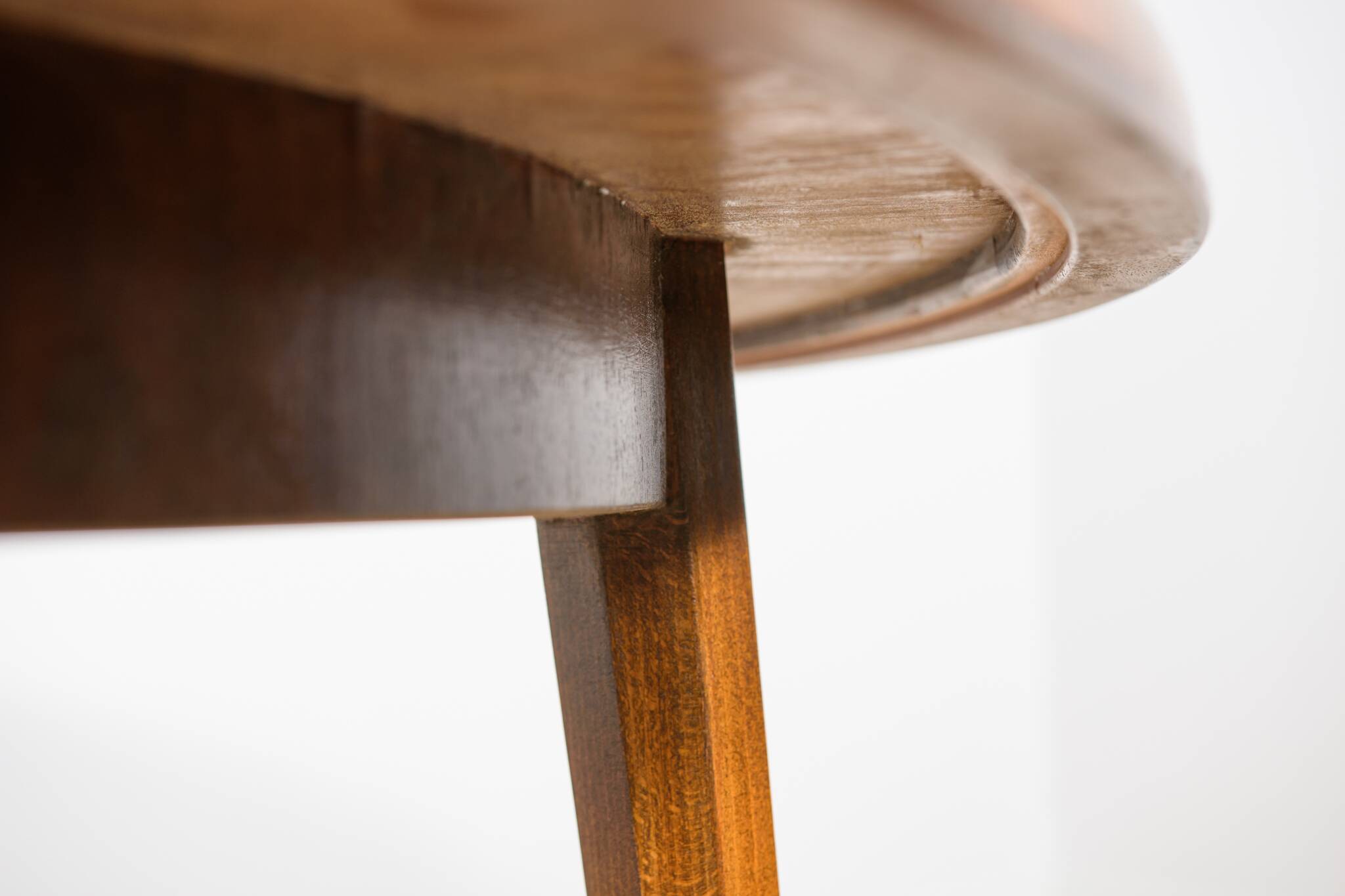Art Deco Round Extendable Teak Dining Table, France, 1930s