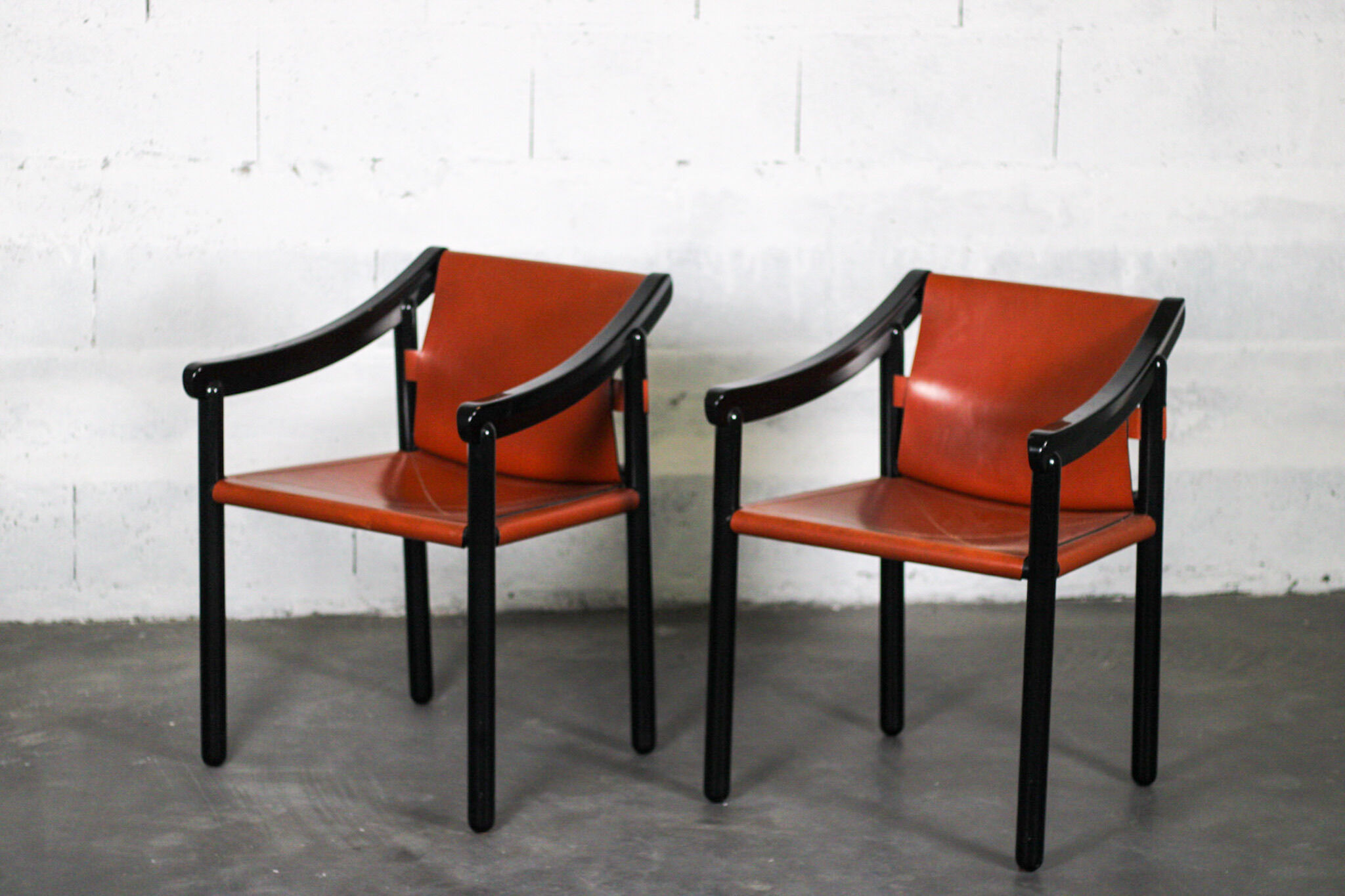 Pair of armchairs 905, Vico Magistretti for Cassina