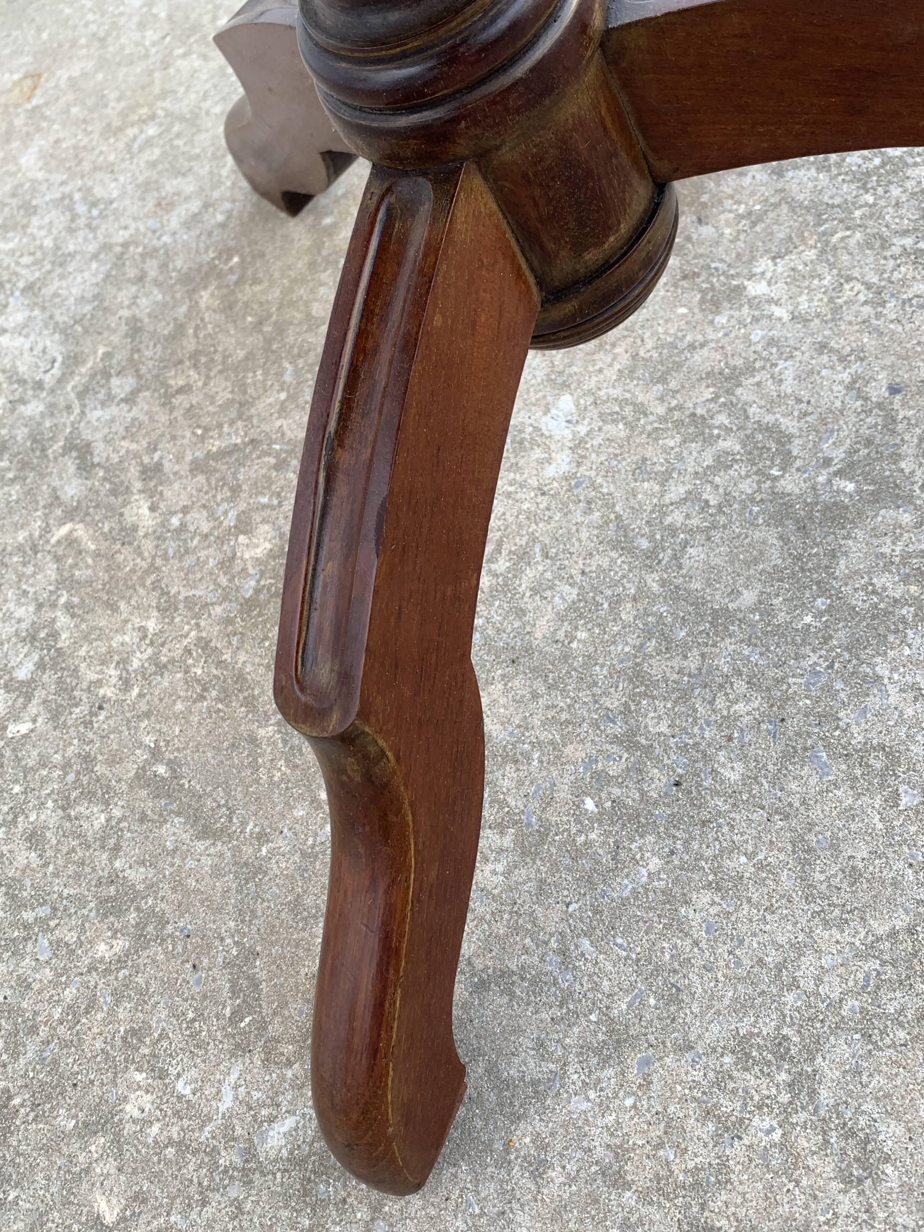 Late 19th century tripod pedestal table in wood marquetry
