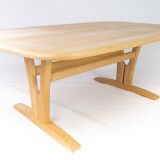 Coffee table in beech of danish design manufactured by Skovby Furniture factory in the 1960s.