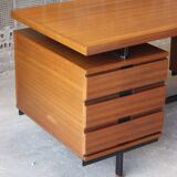 Mahogany veneer desk by Pierre Guariche for Minvielle, 1950s