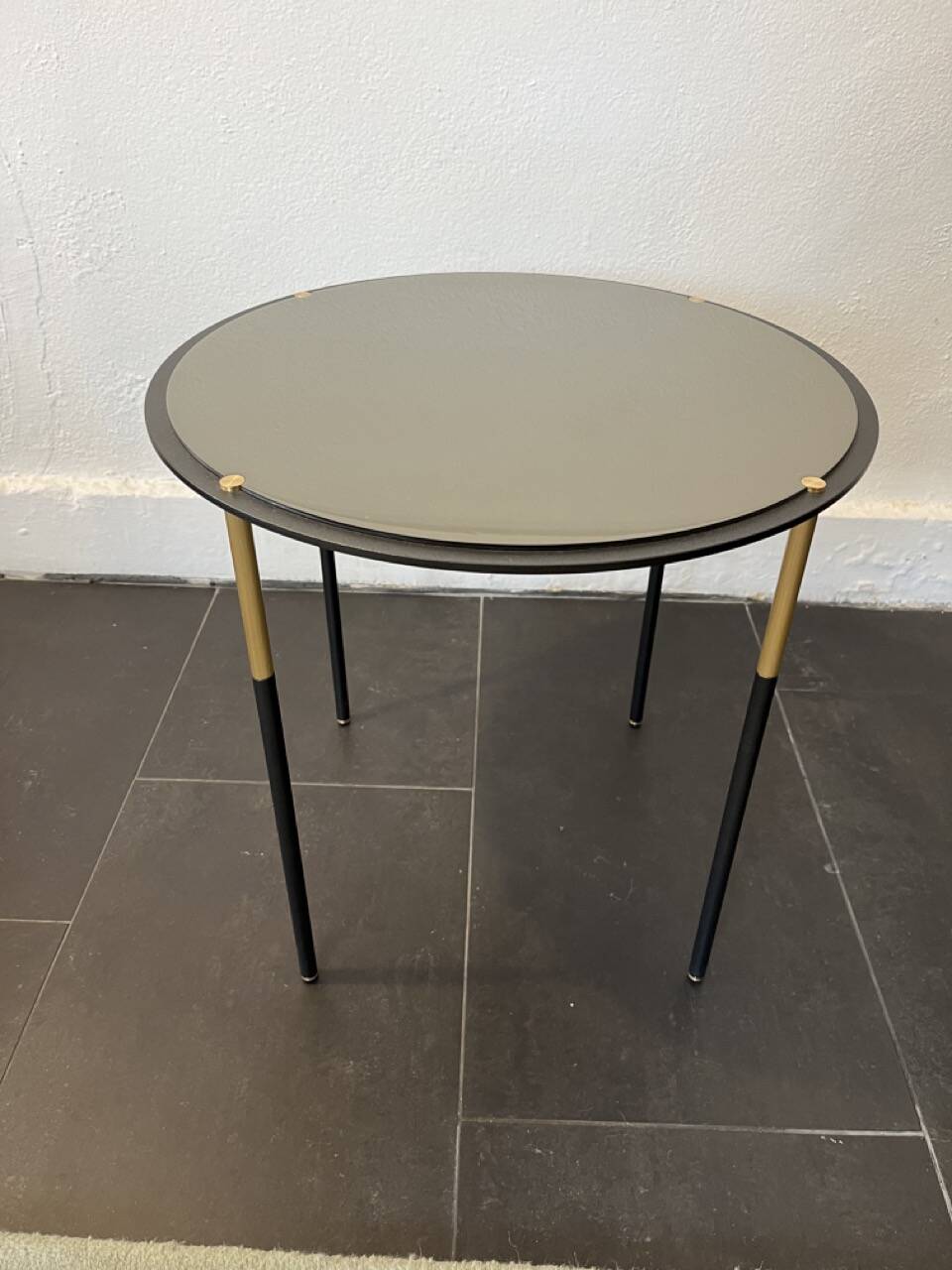 Living Divani, Era round side table – David Lopez Quincoces