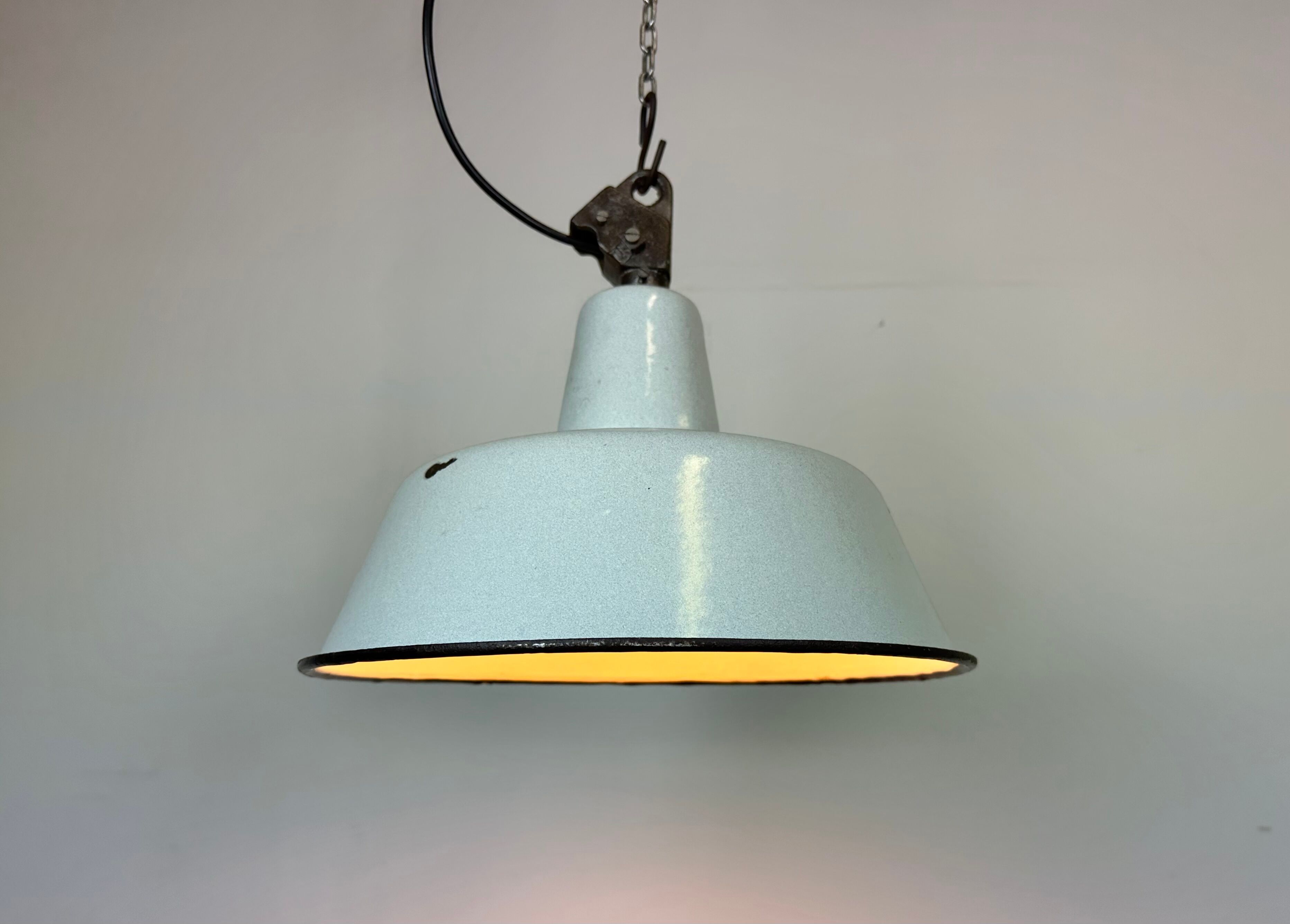 Industrial White Enamel Factory Lamp with Cast Iron Top, 1960s