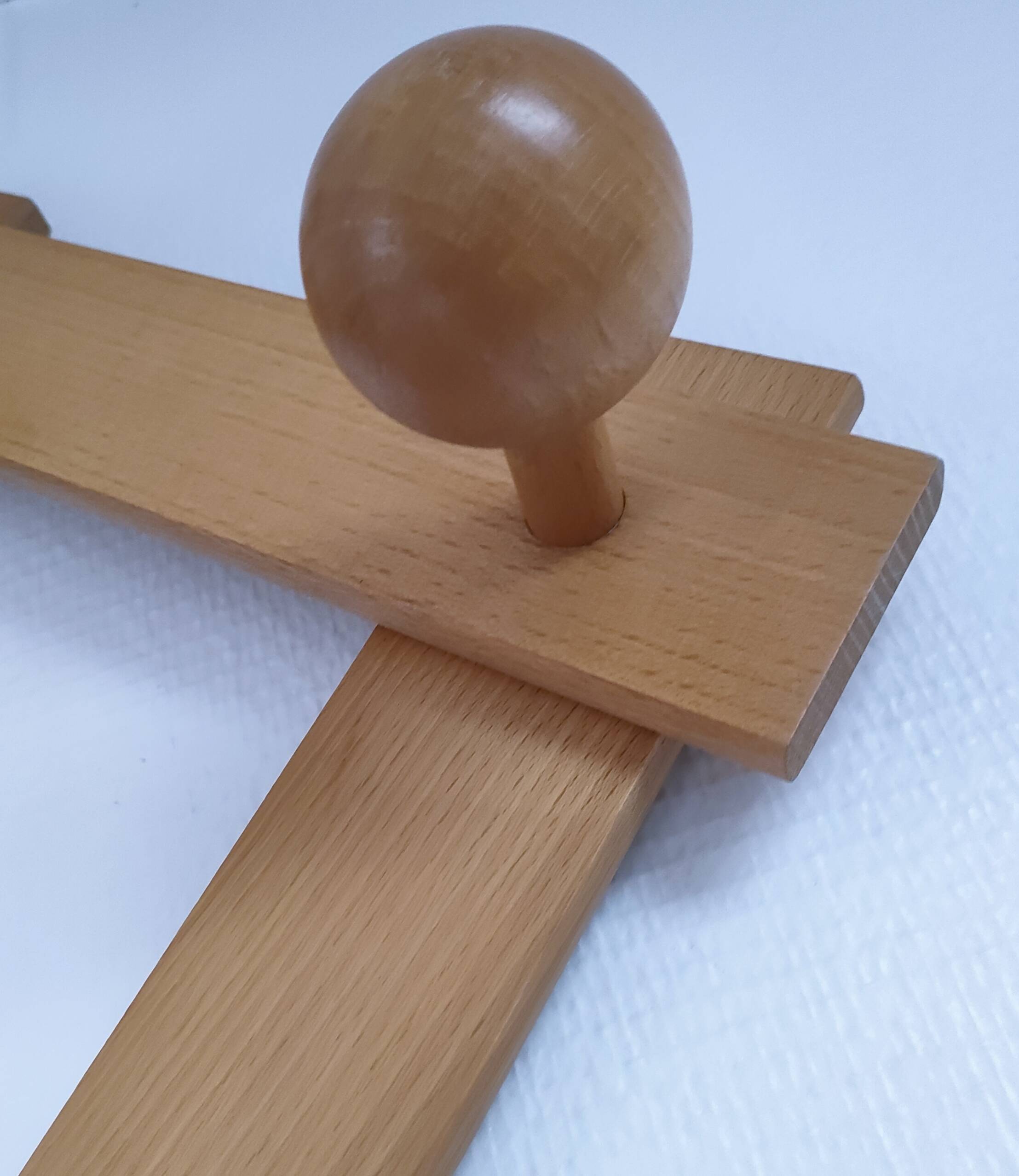 Solid pine crossbar coat rack from the 90s