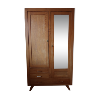 Armoire pieds compas
