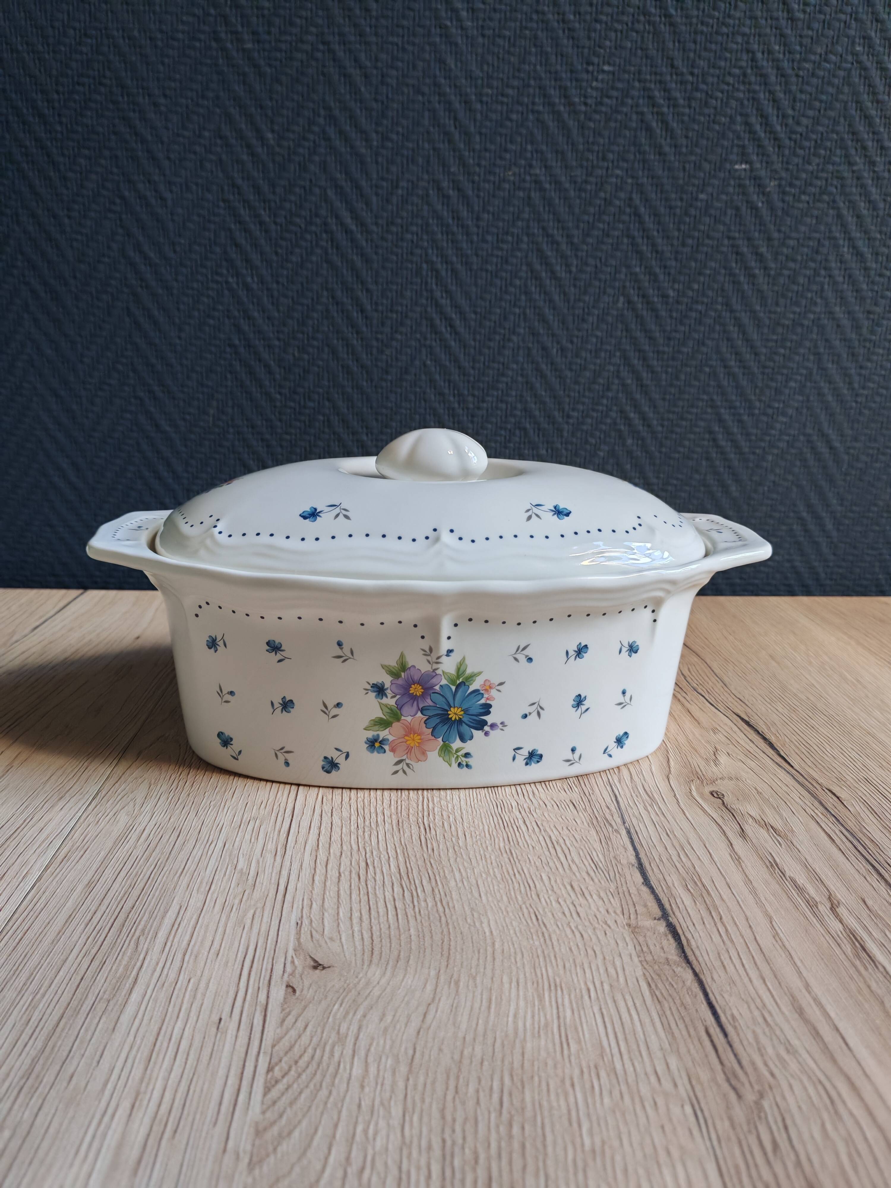 Oval floral stoneware terrine — Provincial Bouquet JMP Marketing Japan
