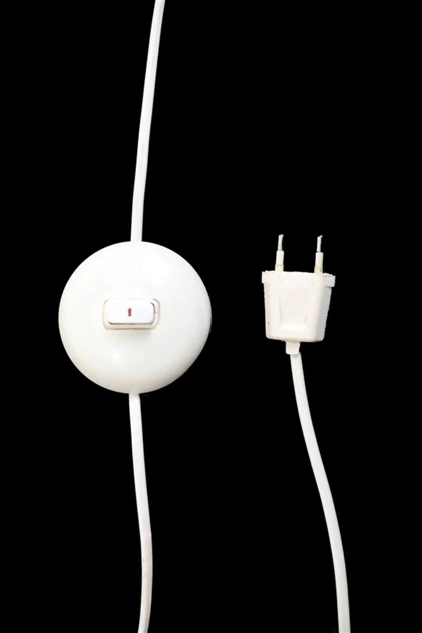 Multilayer floor lamp / white / Danish modern design / 1980s / Form-Light
