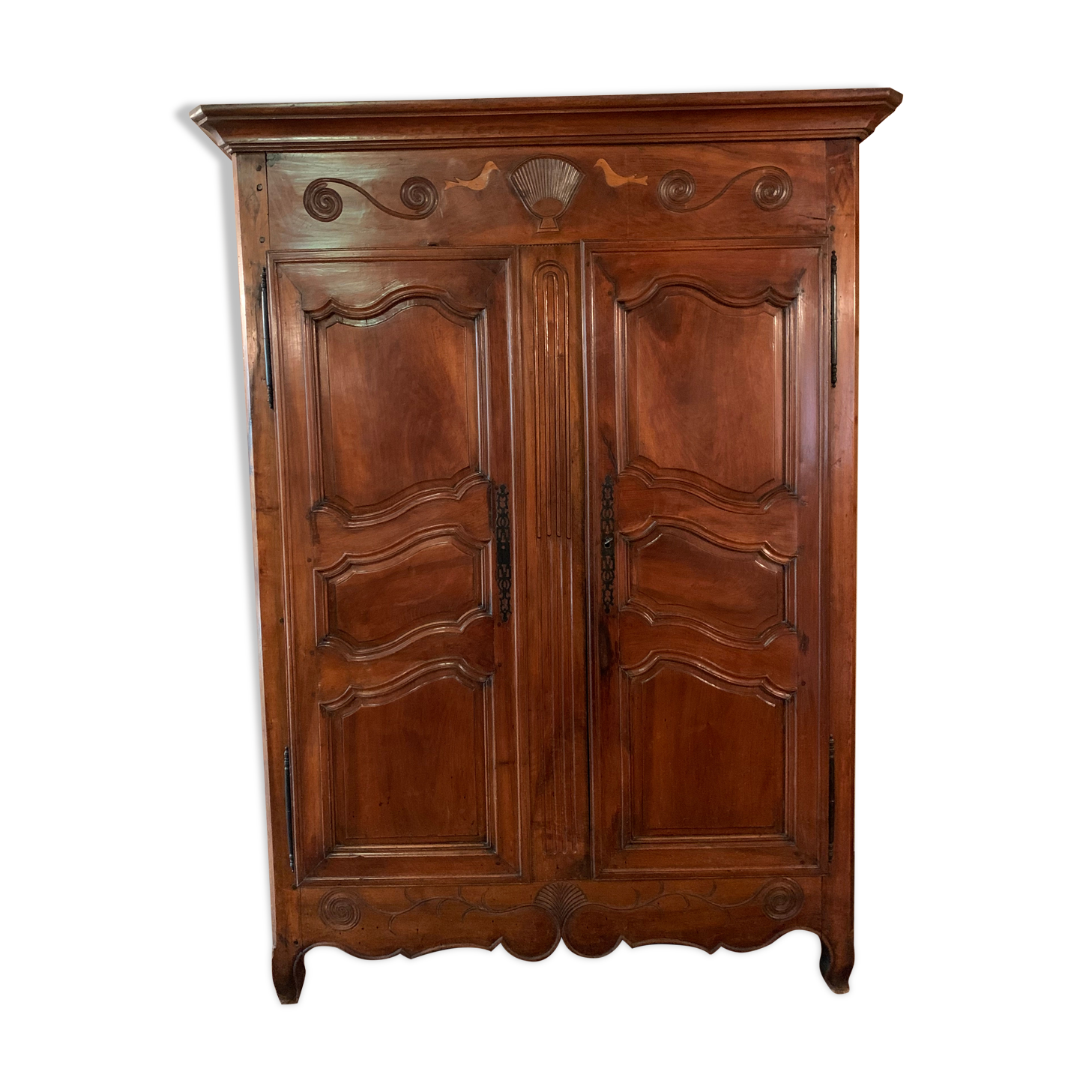 Antique wardrobe of character XVIII th of Rhone Valley