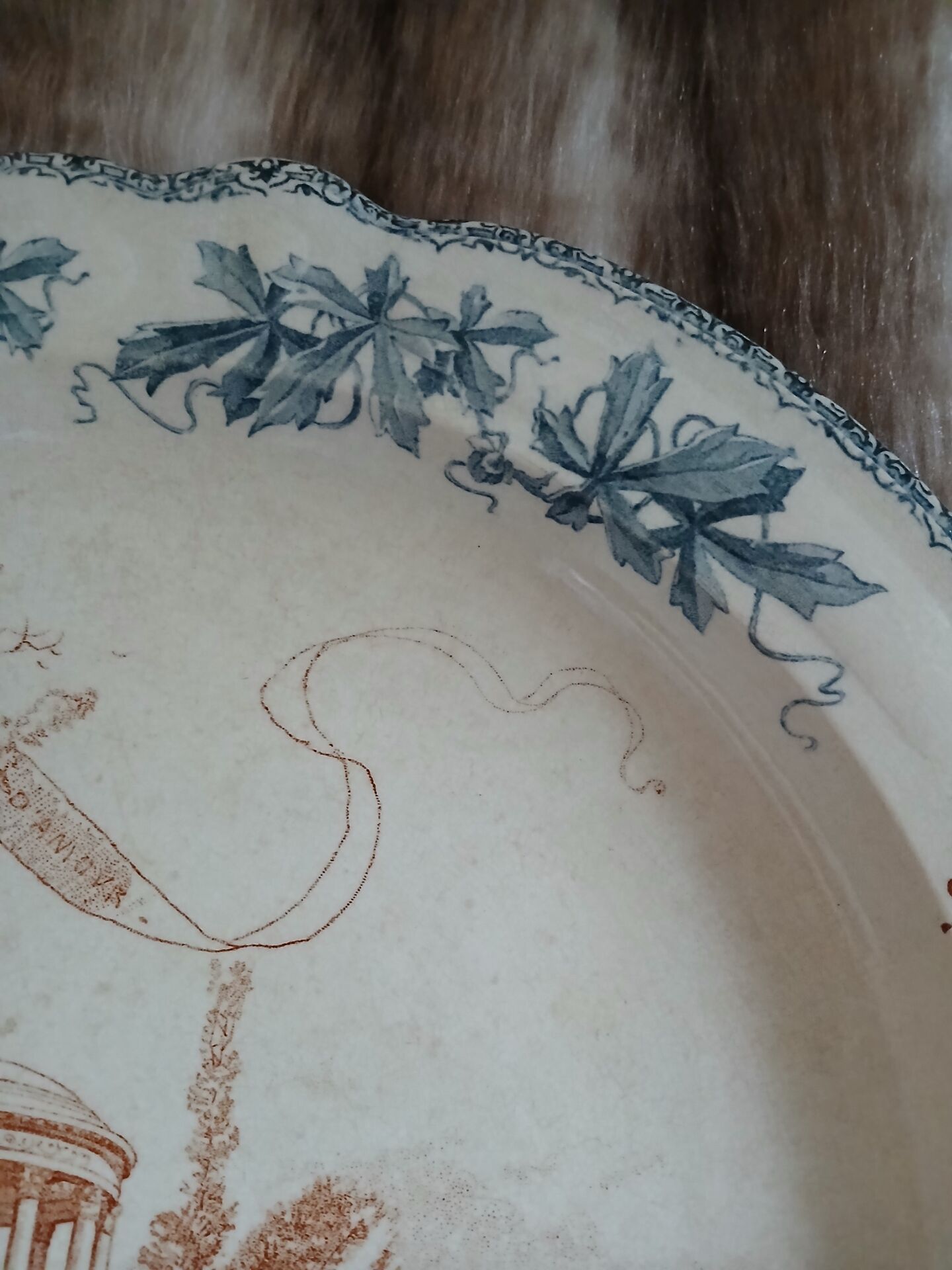 Large antique plate "Louis XIII" Choisy le Roi